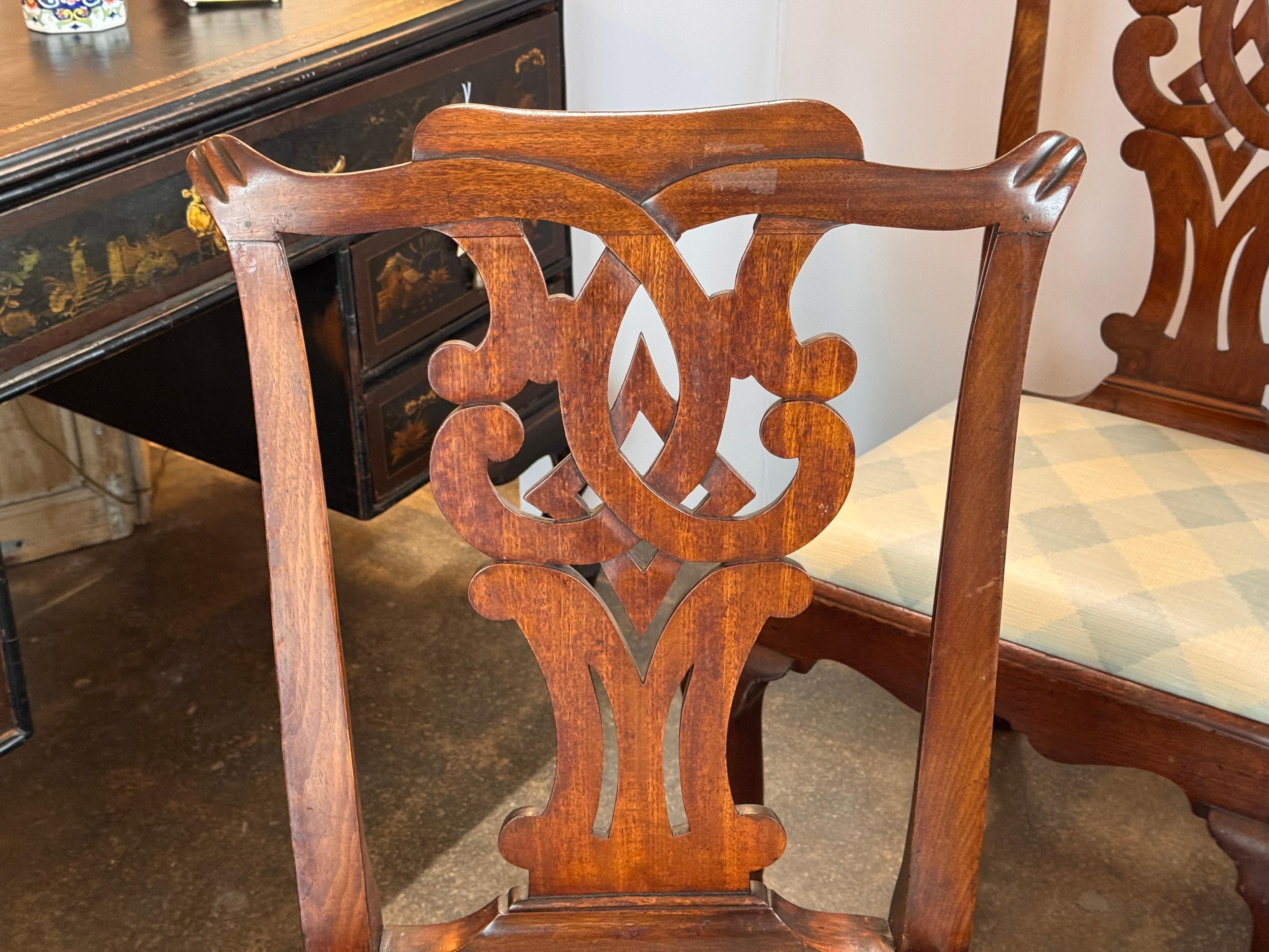 Set of 4 19th Century English Mahogany Chairs en Bueno estado para la venta en Charlottesville, VA
