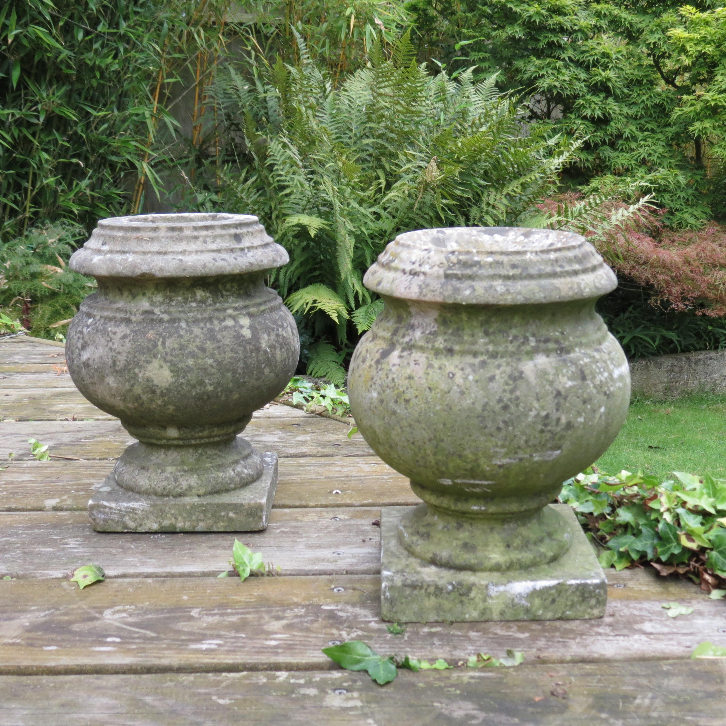 Set of 4 19th Century Marble Garden Urns In Good Condition In Stow on the Wold, GB