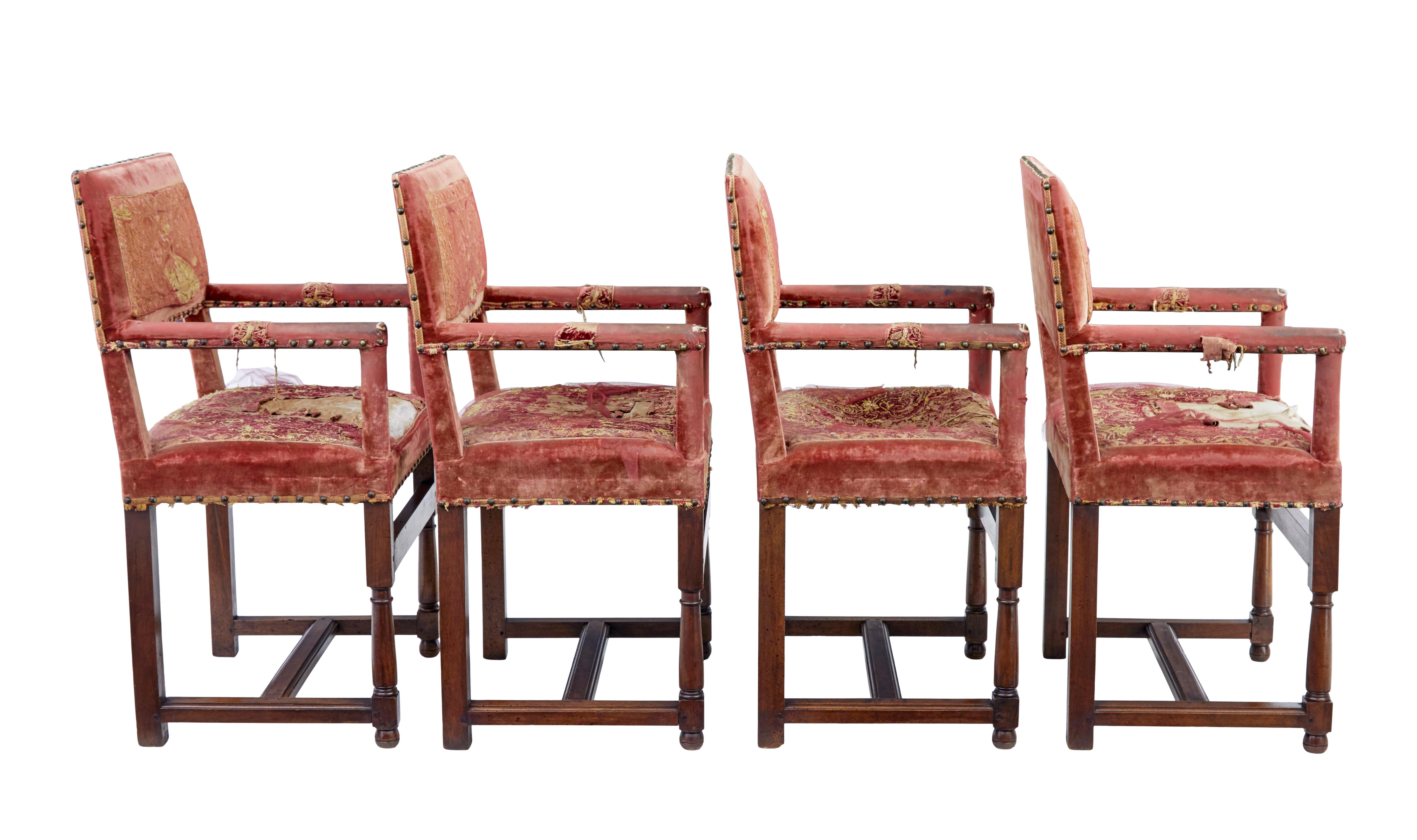 High Victorian Set of 4 19th century walnut coronation armchairs For Sale