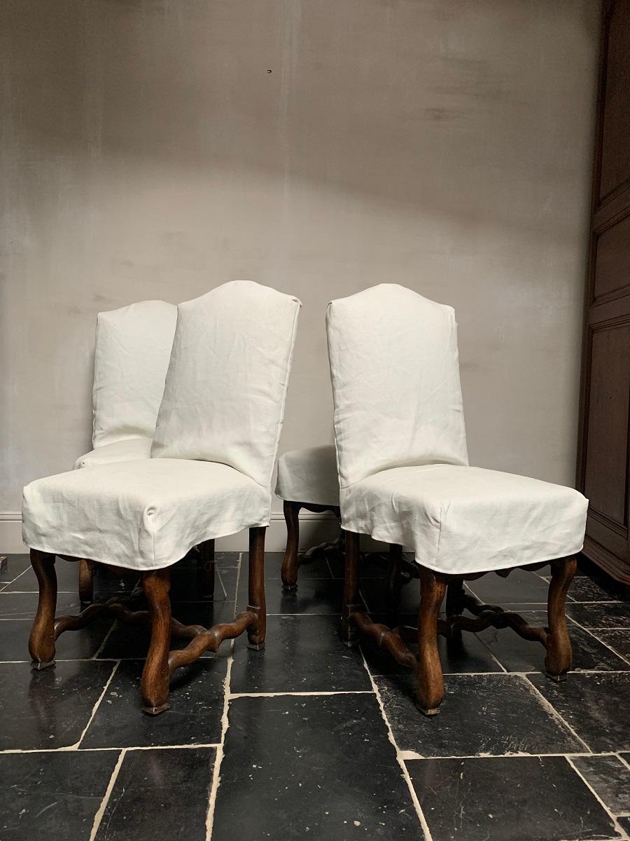 Set of 4 19th Century Walnut French Chairs 8