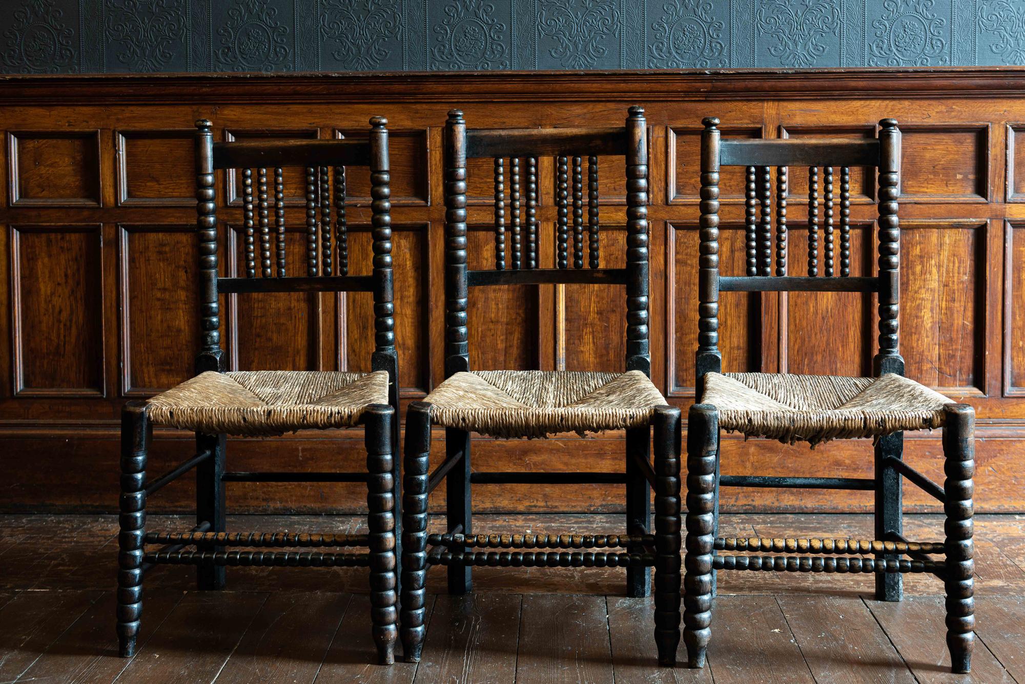 Set of 4 19th Century English Oak Ebonized Bobbin Chairs In Good Condition In Staffordshire, GB