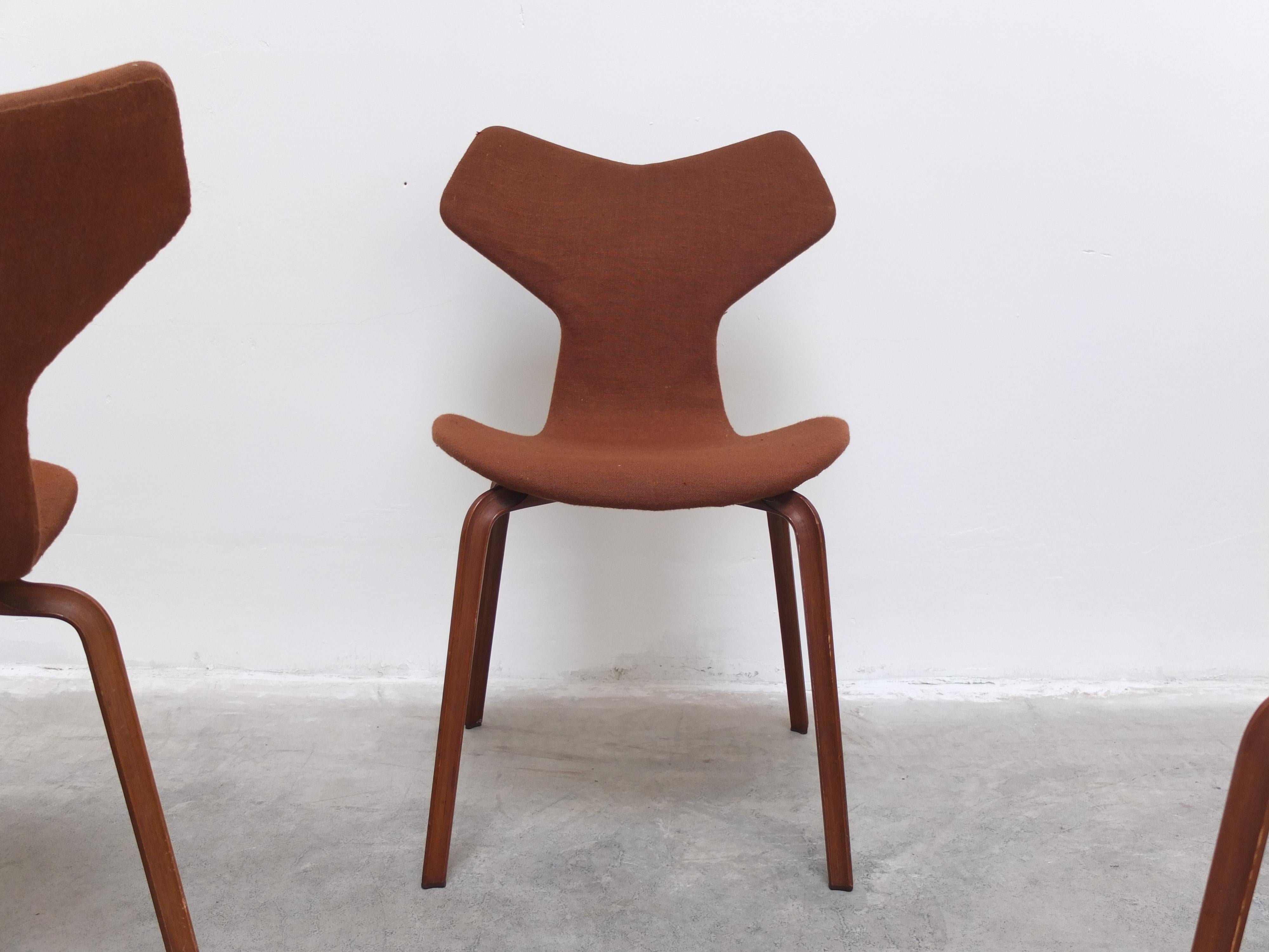 Set of 4 1st Edition 'Grand Prix' Chairs by Arne Jacobsen for Fritz Hansen, 1957 For Sale 8