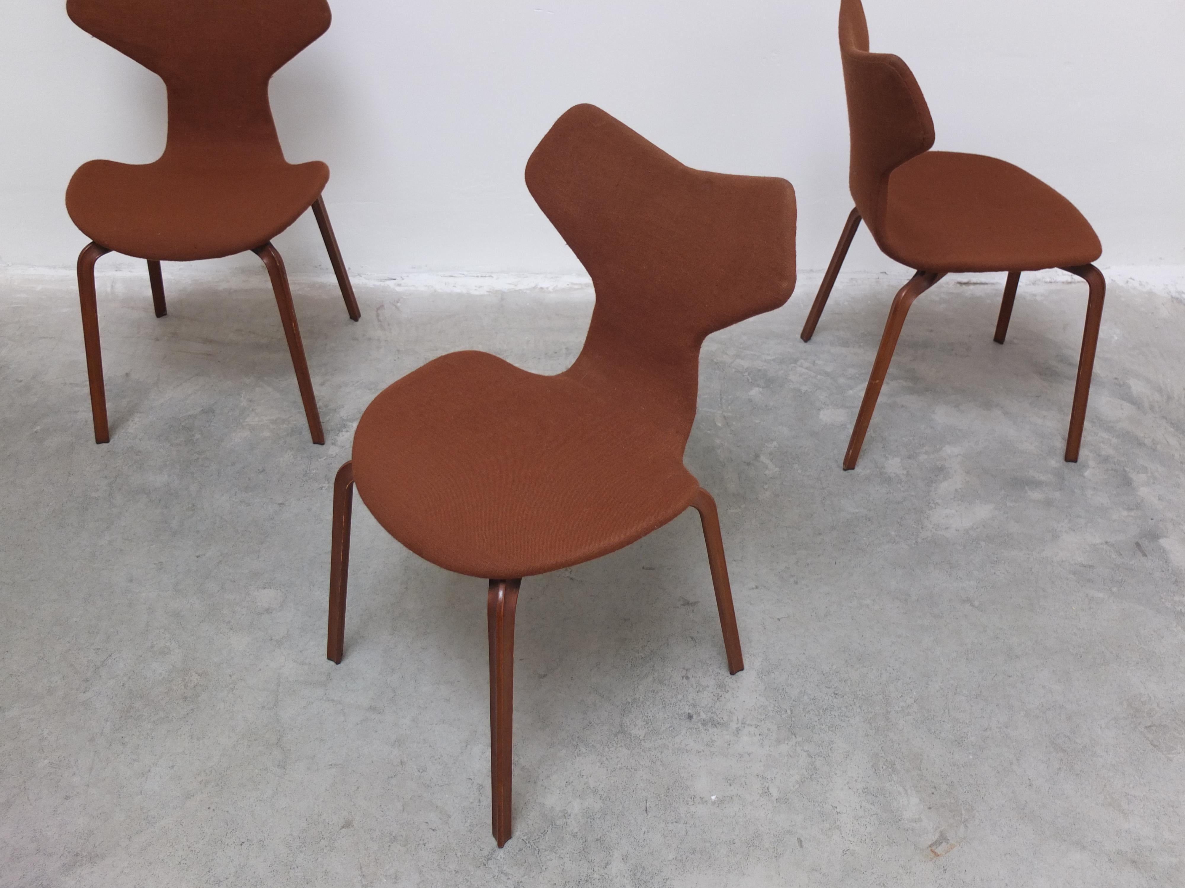 Set of 4 1st Edition 'Grand Prix' Chairs by Arne Jacobsen for Fritz Hansen, 1957 For Sale 9