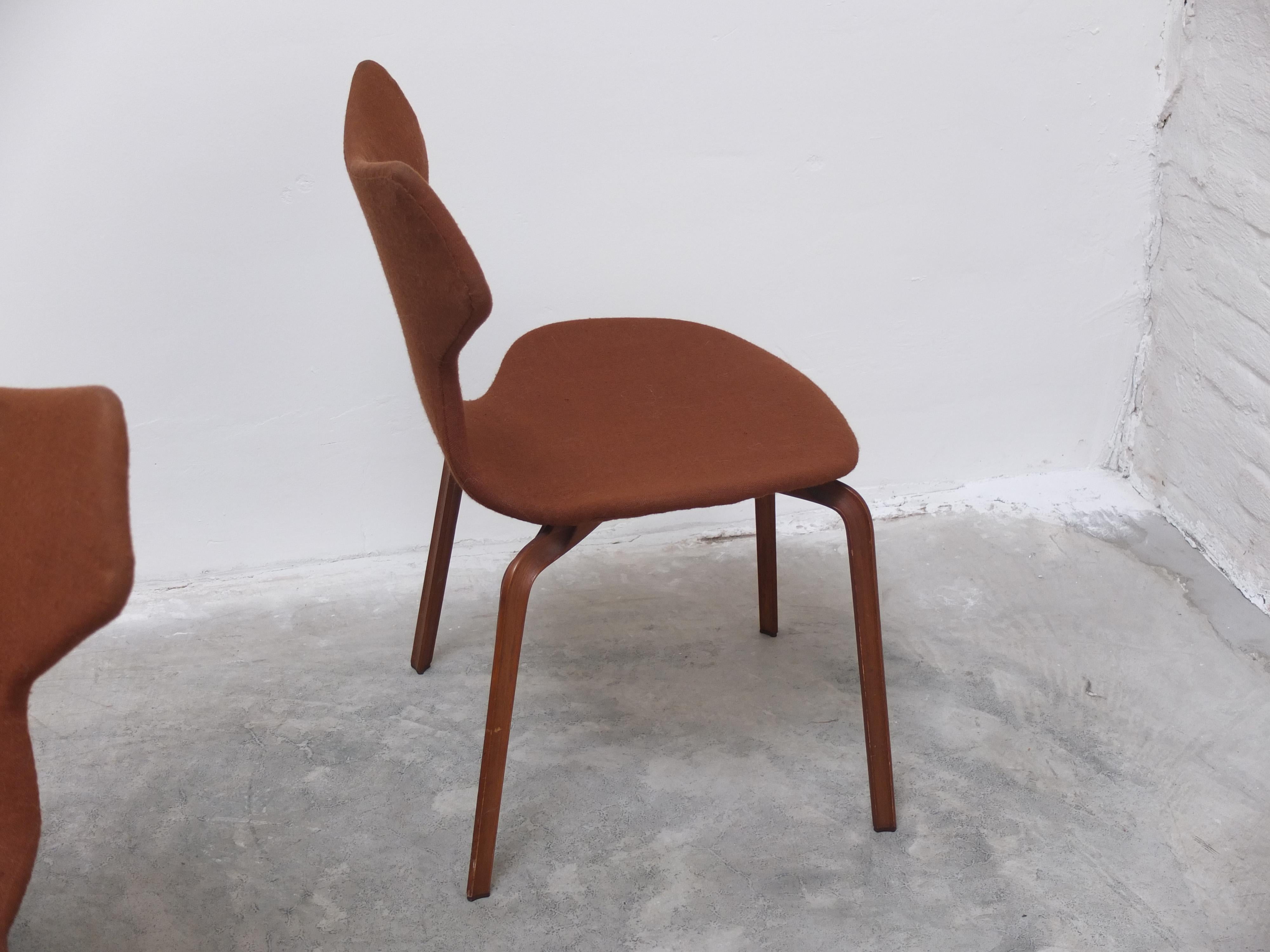 Set of 4 1st Edition 'Grand Prix' Chairs by Arne Jacobsen for Fritz Hansen, 1957 For Sale 10