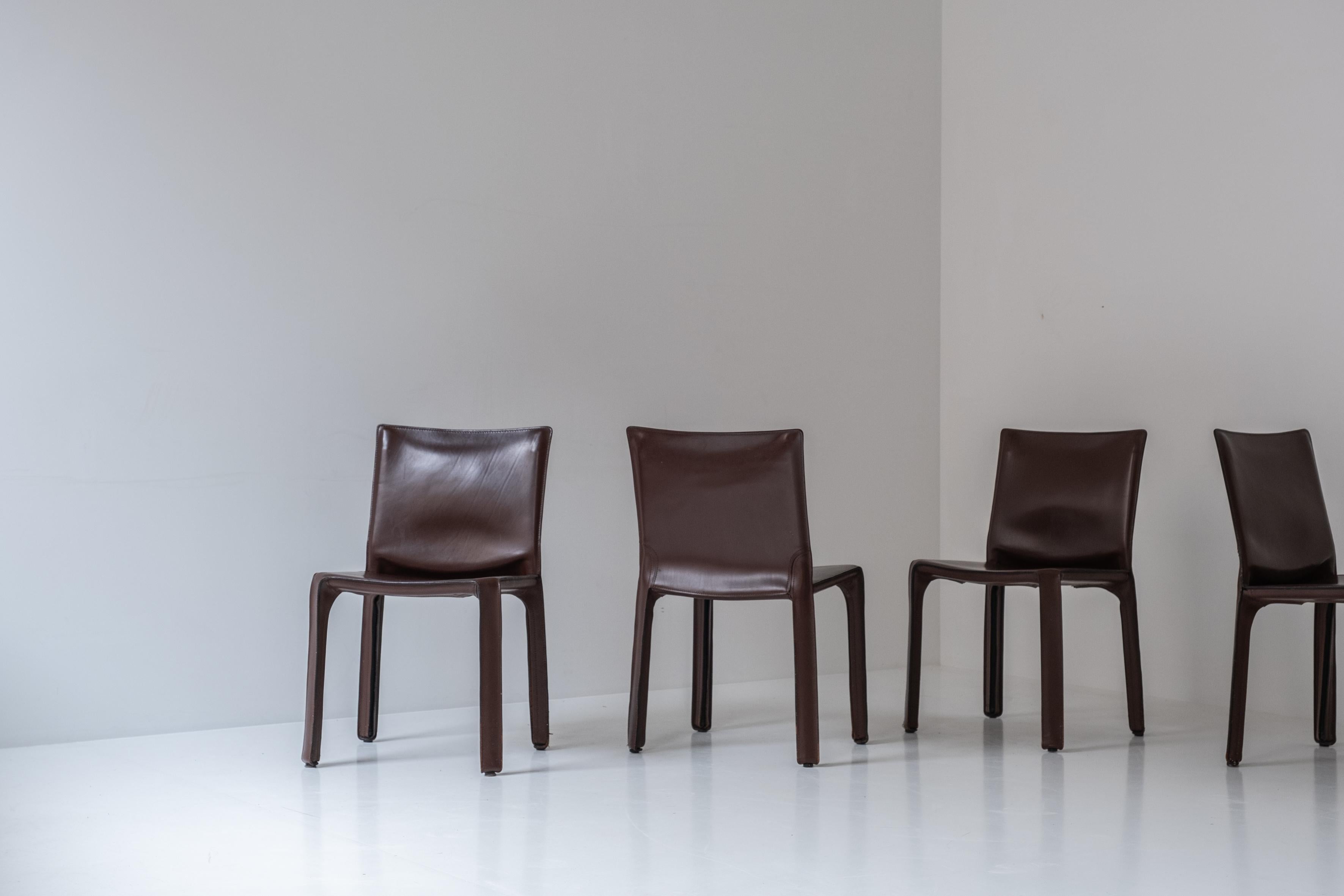 Mid-Century Modern Set of 4 “413” Cab Chairs by Mario Bellini for Cassina, Italy, 1977 For Sale
