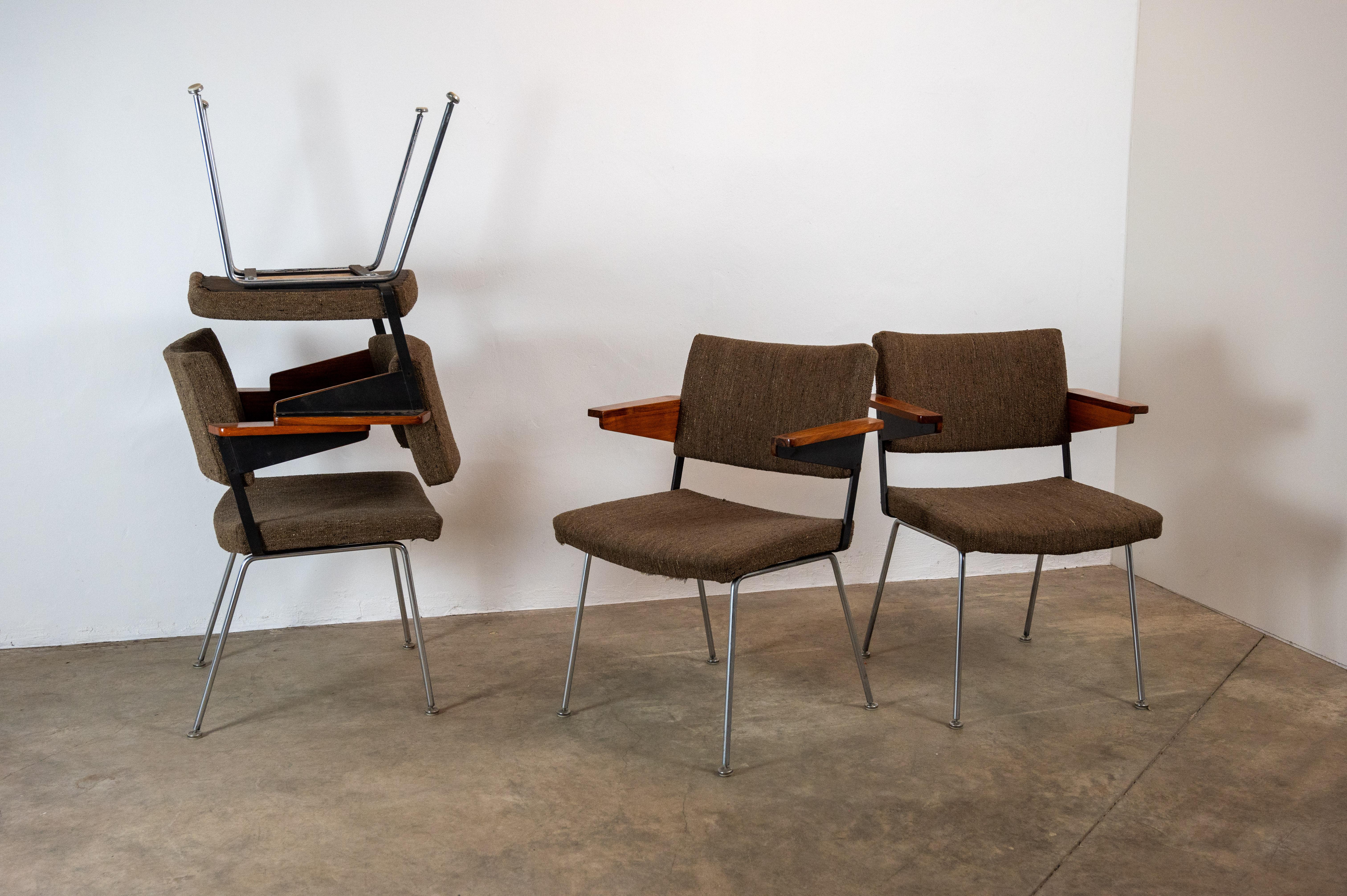 Mid-Century Modern Ensemble de 4 fauteuils Gispen « L11 » par A.R. Cordemeyer  en vente