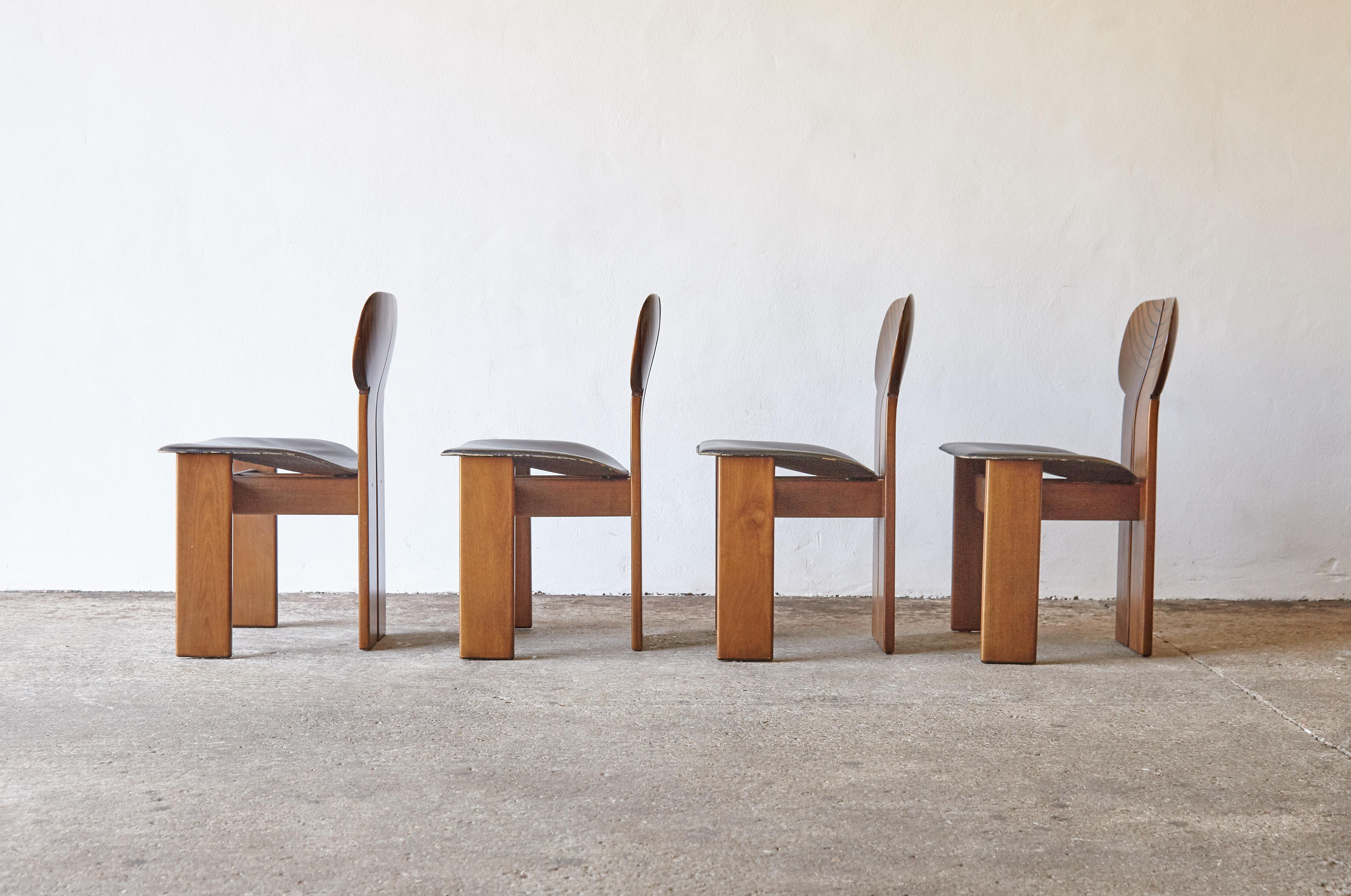 Set of 4 Africa Chairs, Afra & Tobia Scarpa, Maxalto Artona Series, Italy, 1970s 5