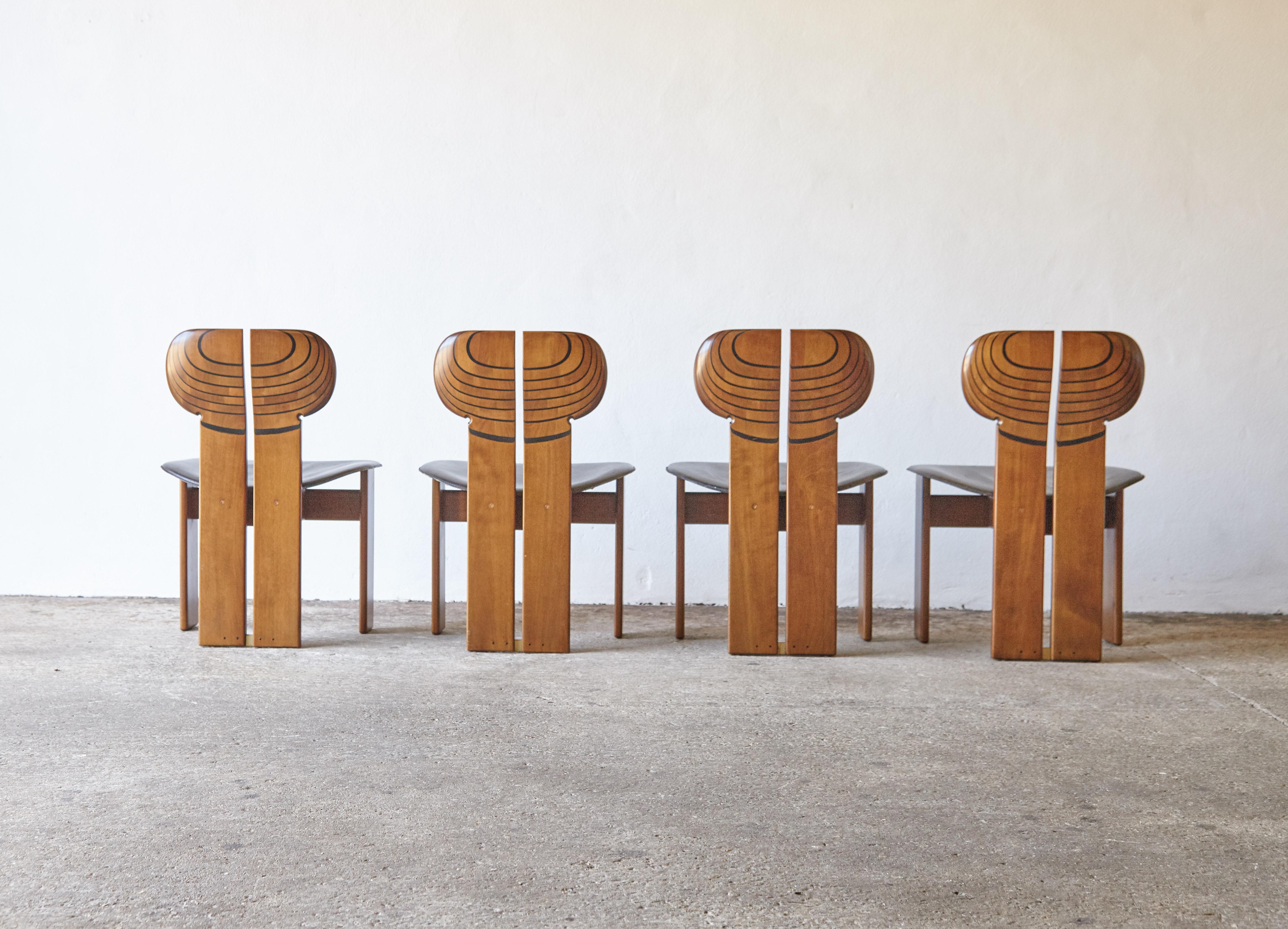 Brass Set of 4 Africa Chairs, Afra & Tobia Scarpa, Maxalto Artona Series, Italy, 1970s