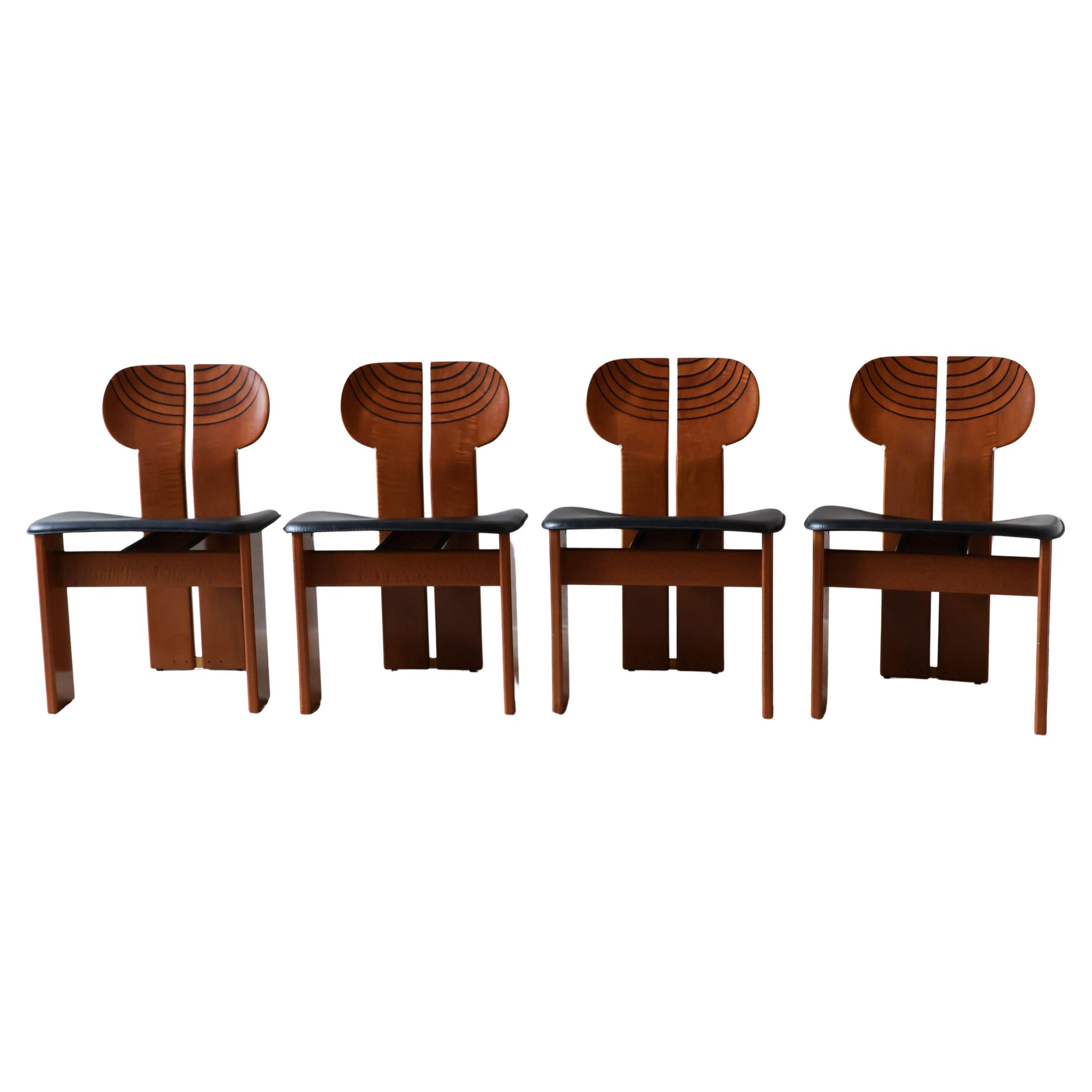 Set of 4 Africa dining chairs by Afra and Tobia Scarpa for Maxalto Artona series For Sale