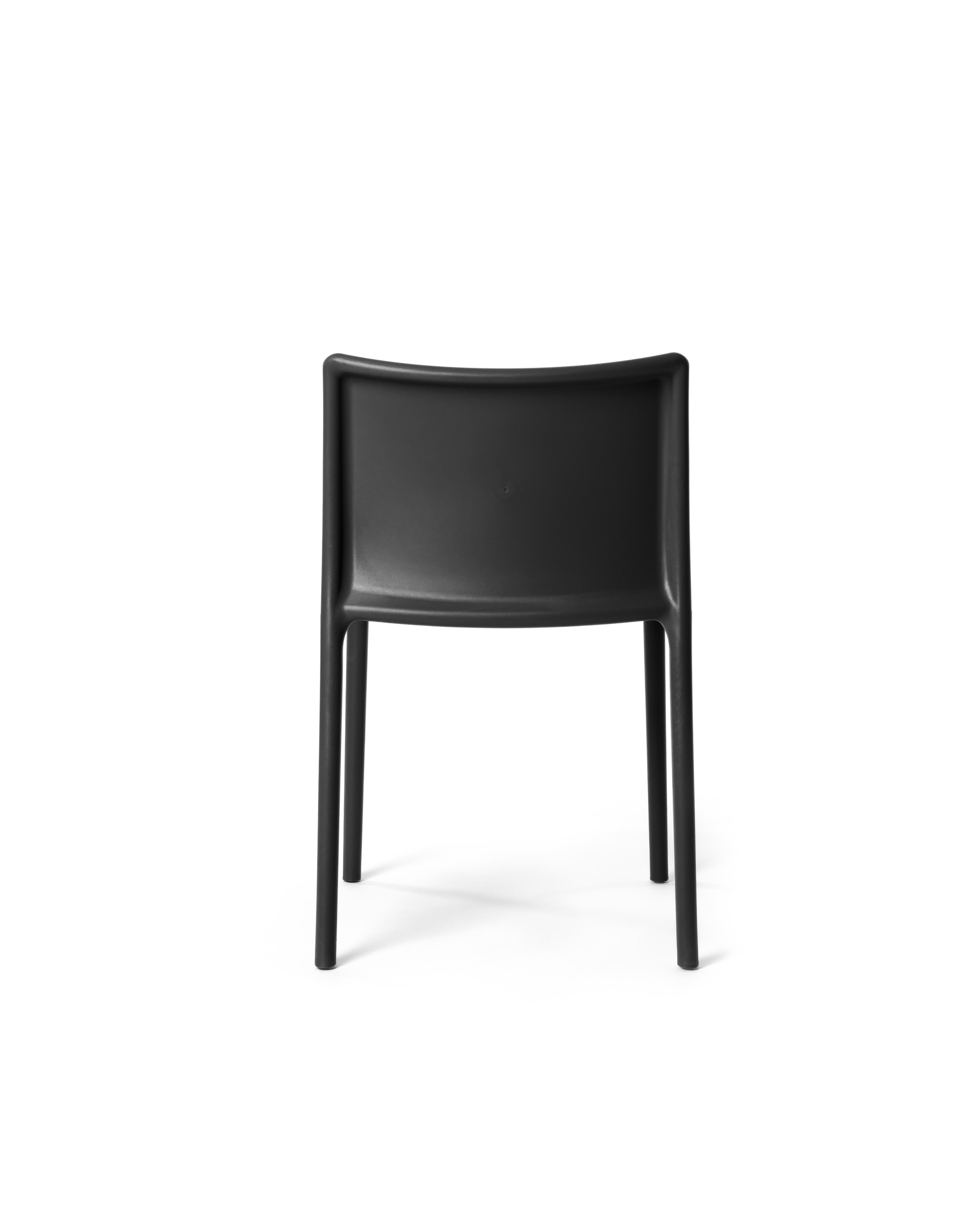 italien Ensemble de 4 fauteuils Air noirs de Jasper Morrison  pour Magis en vente