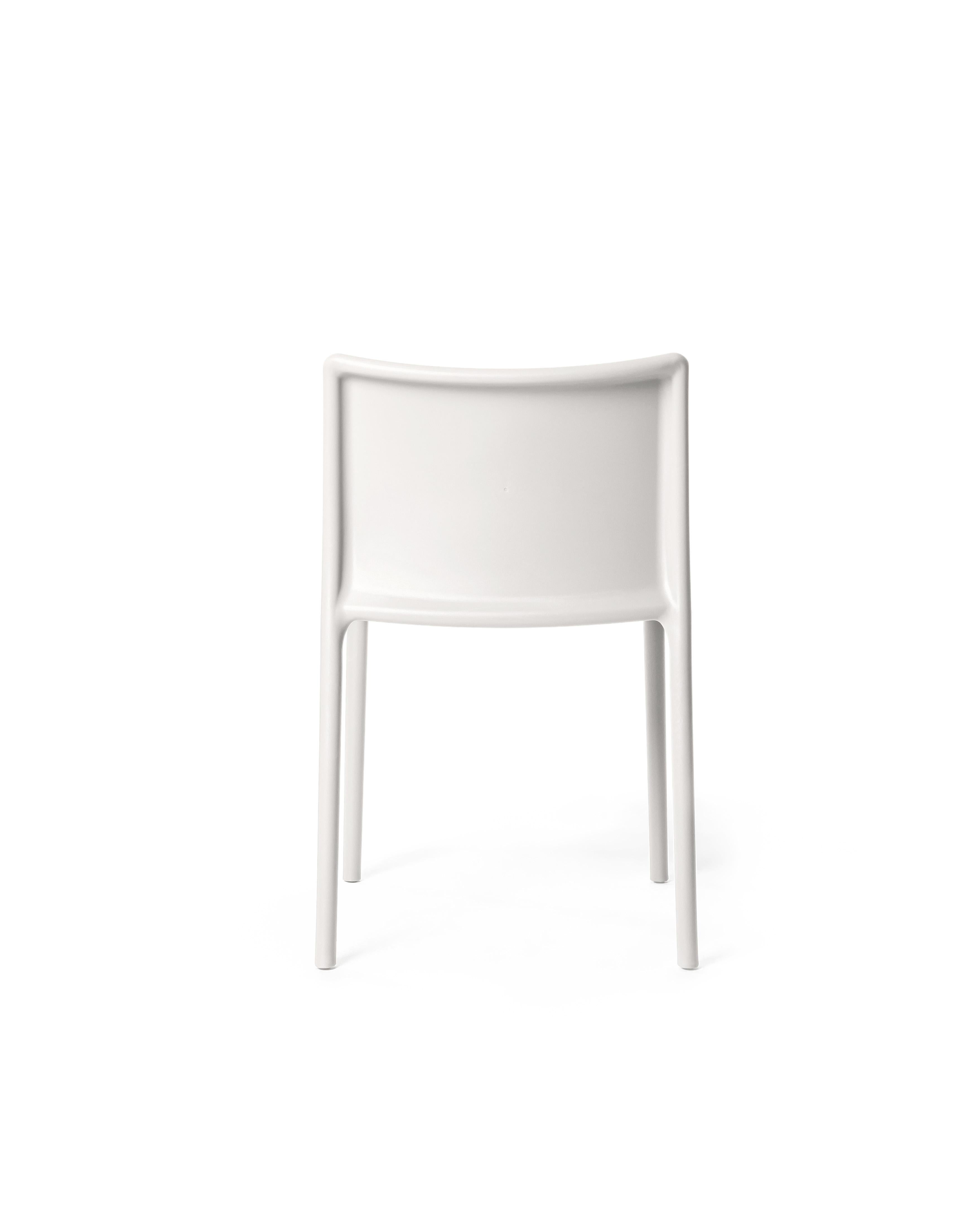 Ensemble de 4 chaises Air blanches de Jasper Morrison  pour Magis Neuf - En vente à Brooklyn, NY