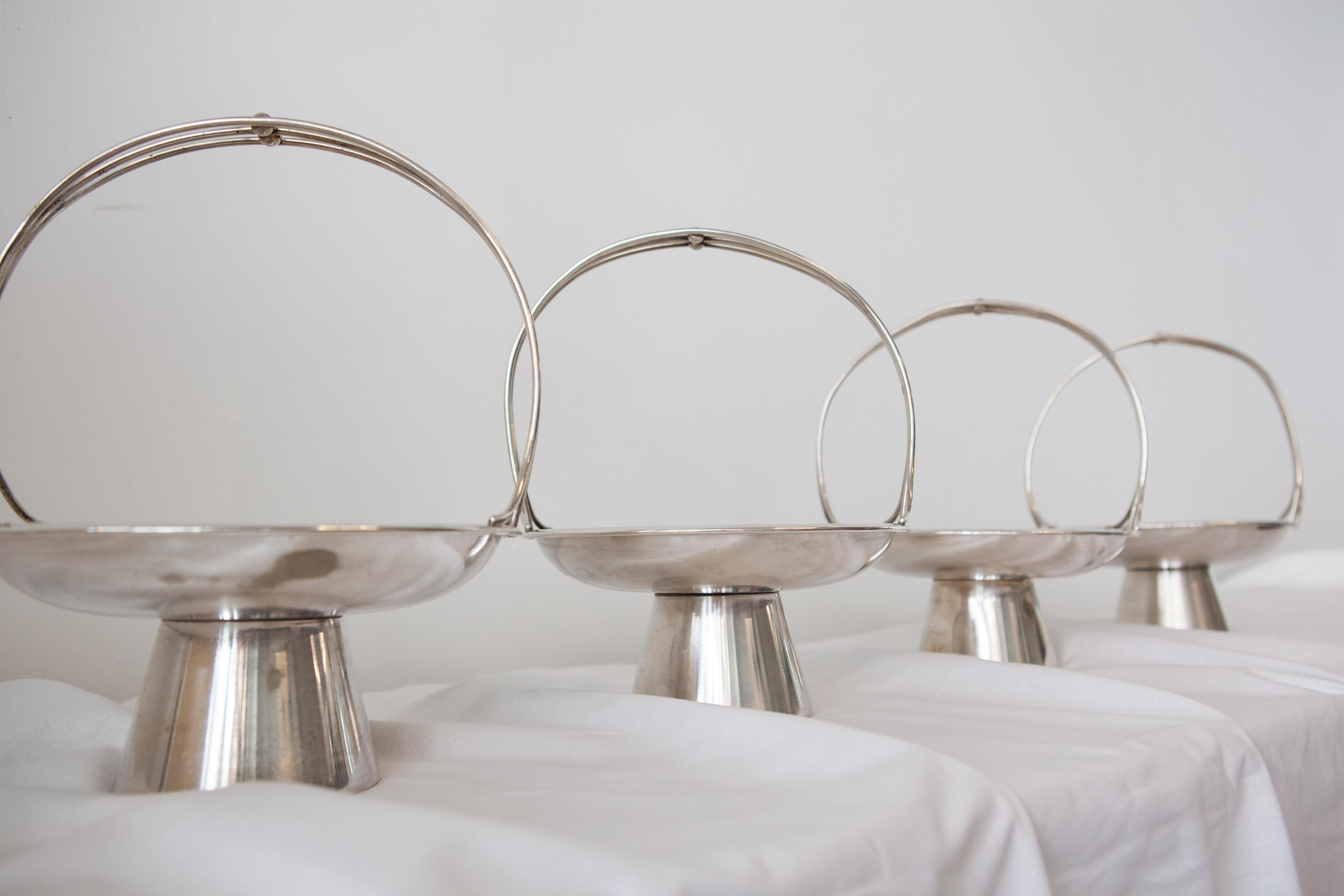 Set of 4 alpacca fruit baskets by Gio Ponti for Arthur Krupp, Italy, 1930s In Good Condition For Sale In Den Haag, ZH