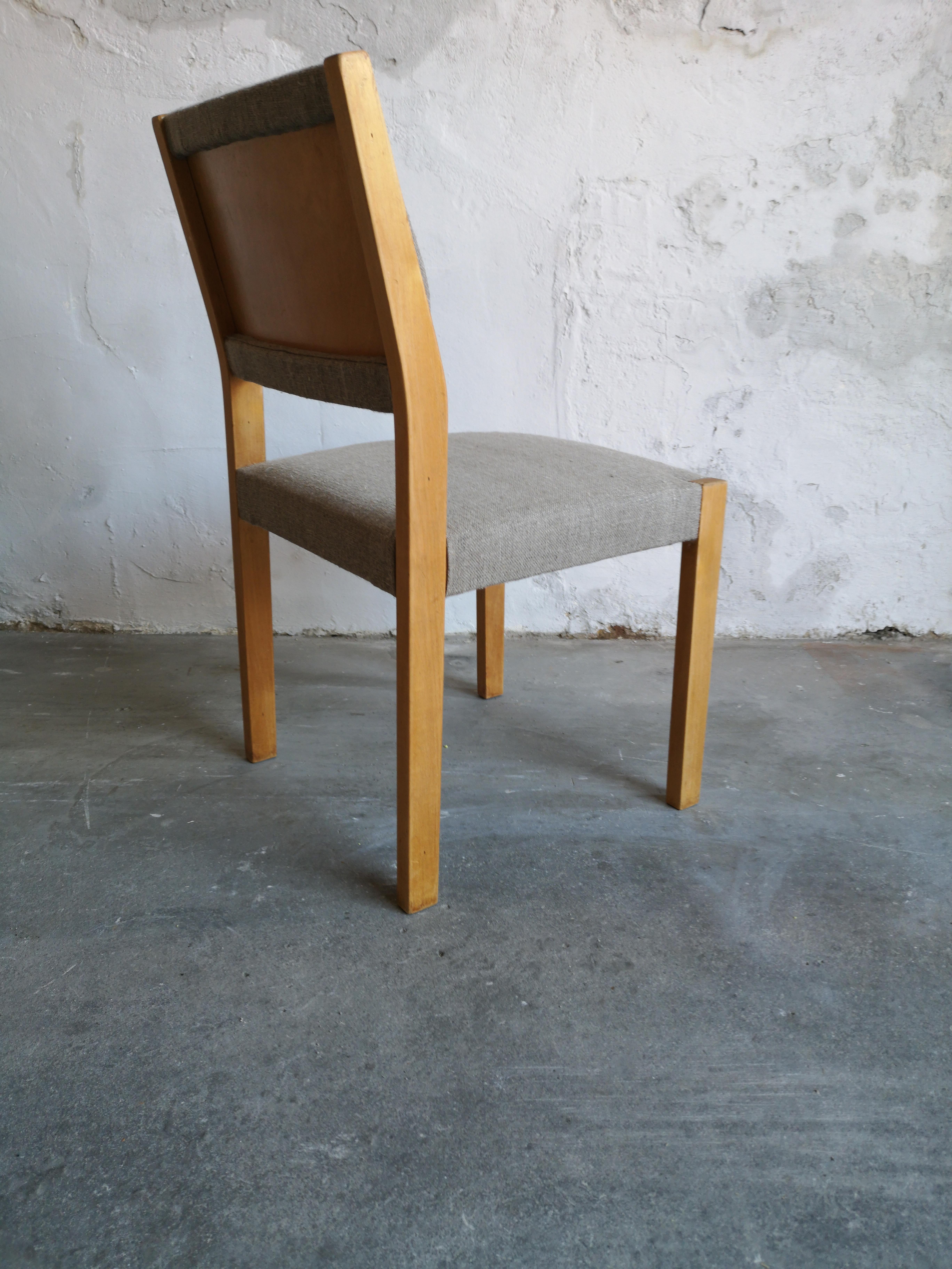 Mid-Century Modern Set of 4 Alvar Aalto / Hellevi Ojanen Model 621 Upholstered Dining Chairs For Sale