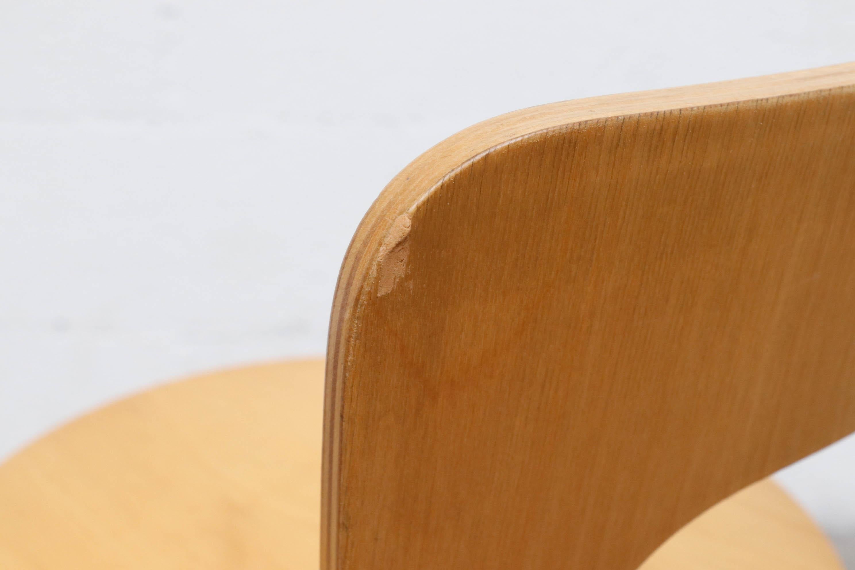 Set of 4 Alvar Aalto Model 65 Low Back Blonde Dining Chairs for Artek 11