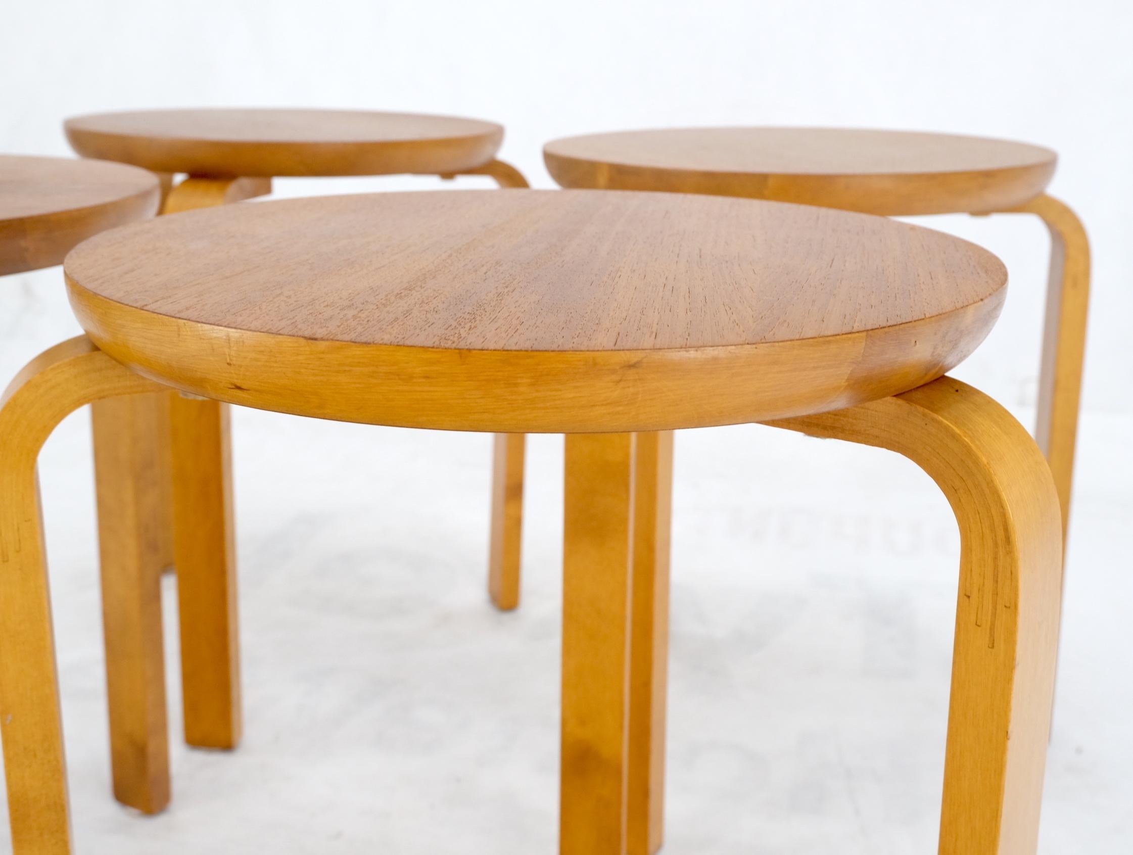 Lacquered Set of 4 Alvar Aalto Round Birch Bent Leg Nesting Tables c.1950s Made in Sweden For Sale