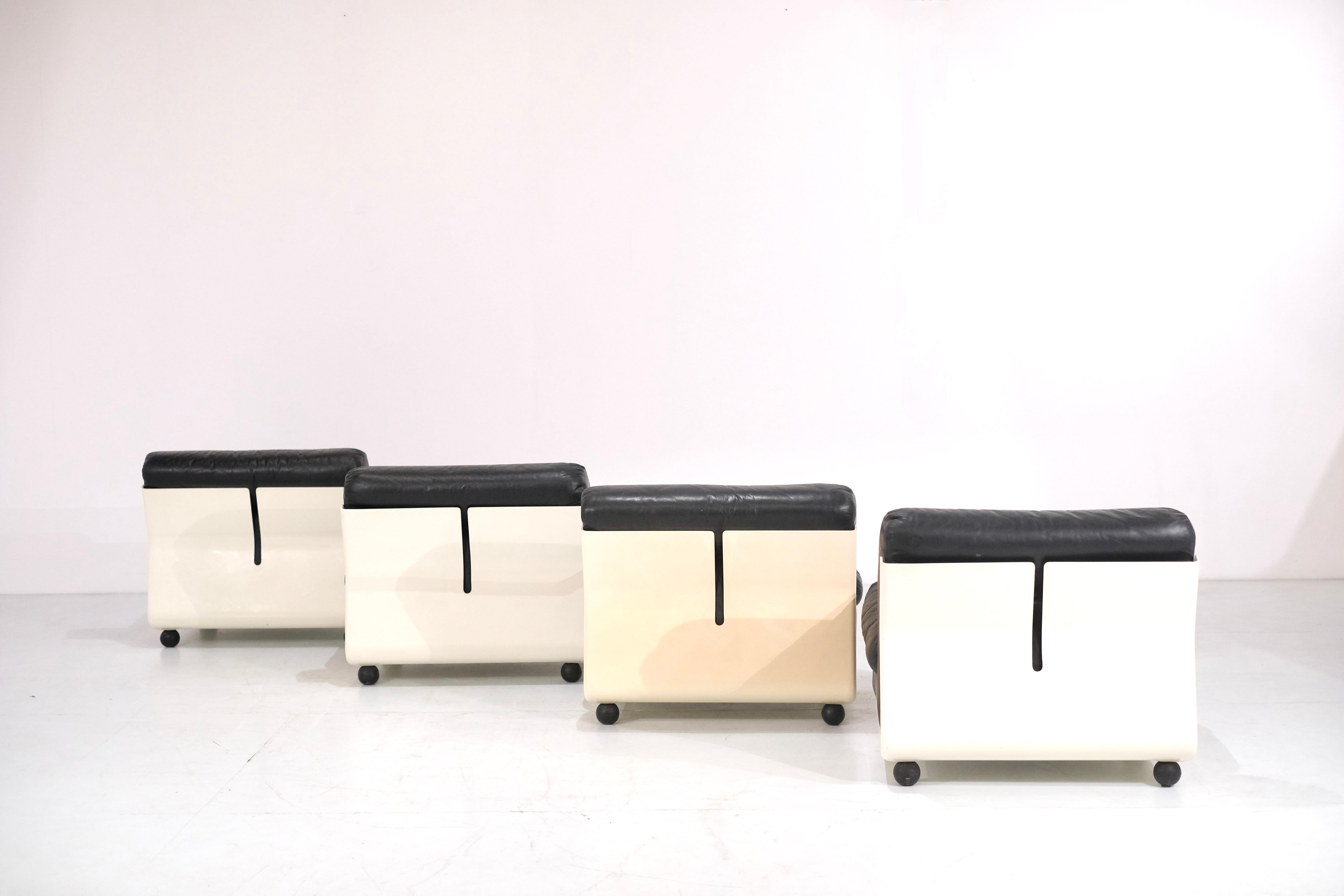 Mid-Century Modern Set of  4  Amanta armchairs by Mario Bellini for C&B Italia - 1970s For Sale
