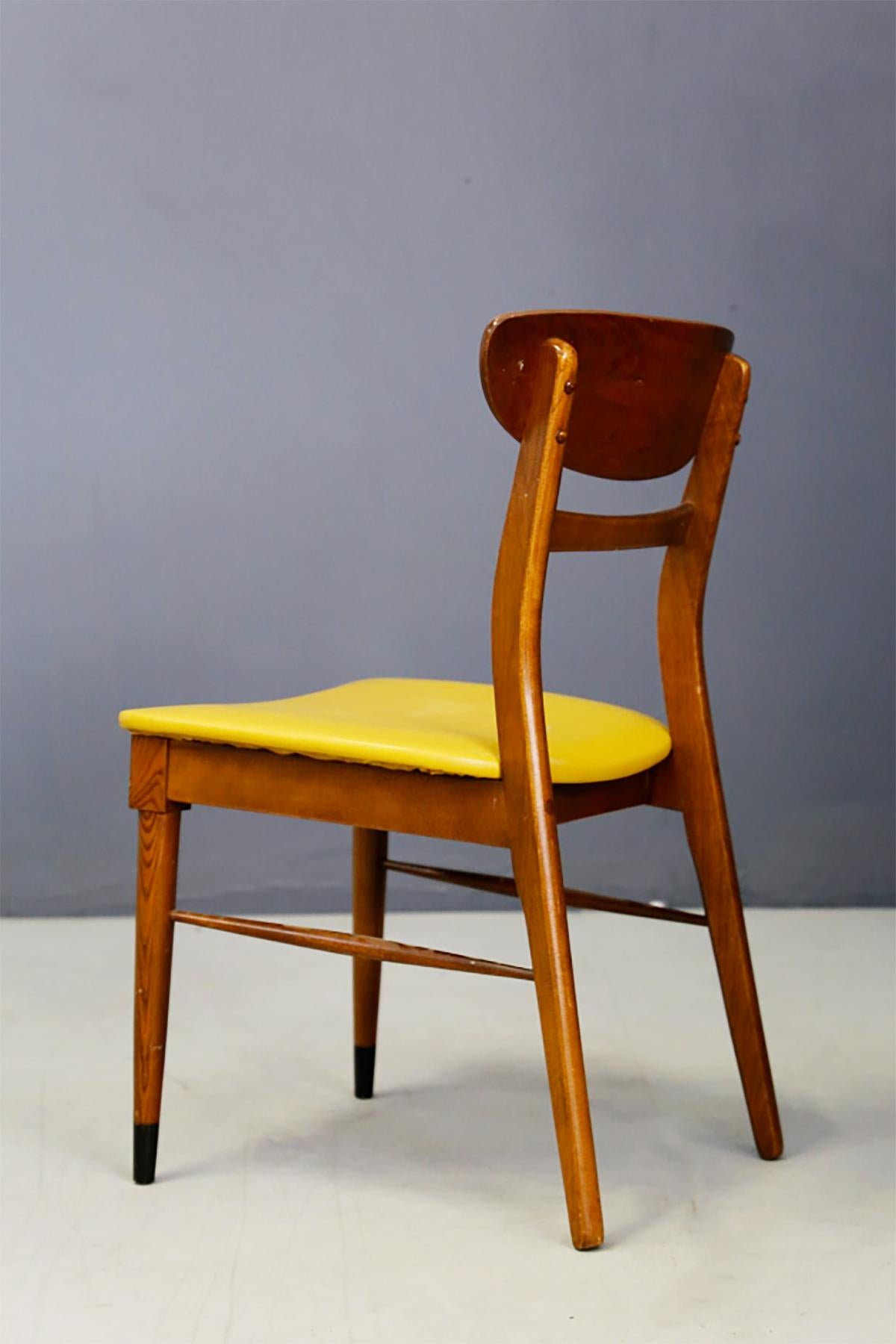 Mid-20th Century Set of 4 American Chairs in Wood and Leather, 1950s