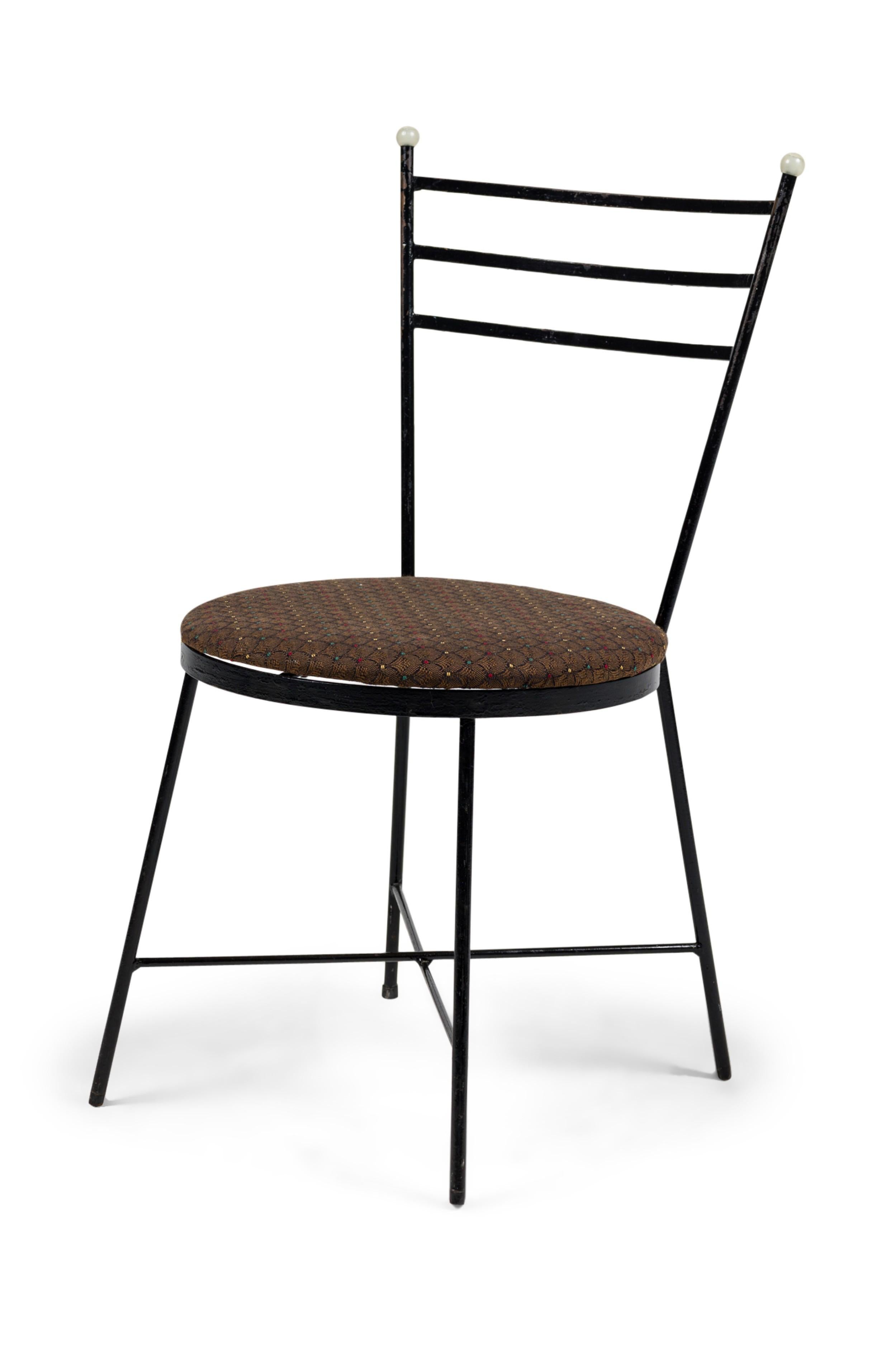 Set of 4 American Mid Century Atomic Age Style Cast Iron Chairs im Angebot 10