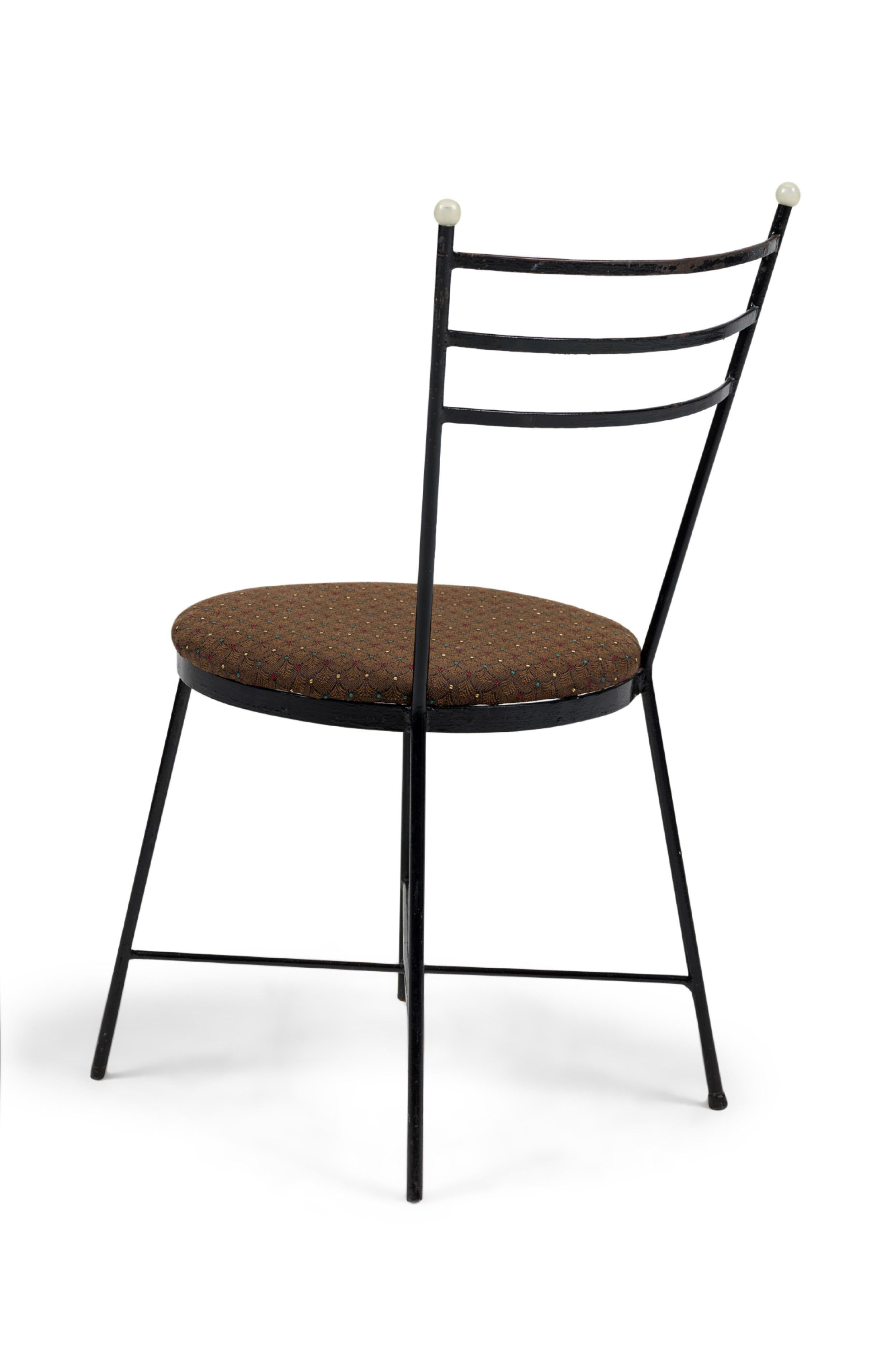 Set of 4 American Mid Century Atomic Age Style Cast Iron Chairs im Angebot 12