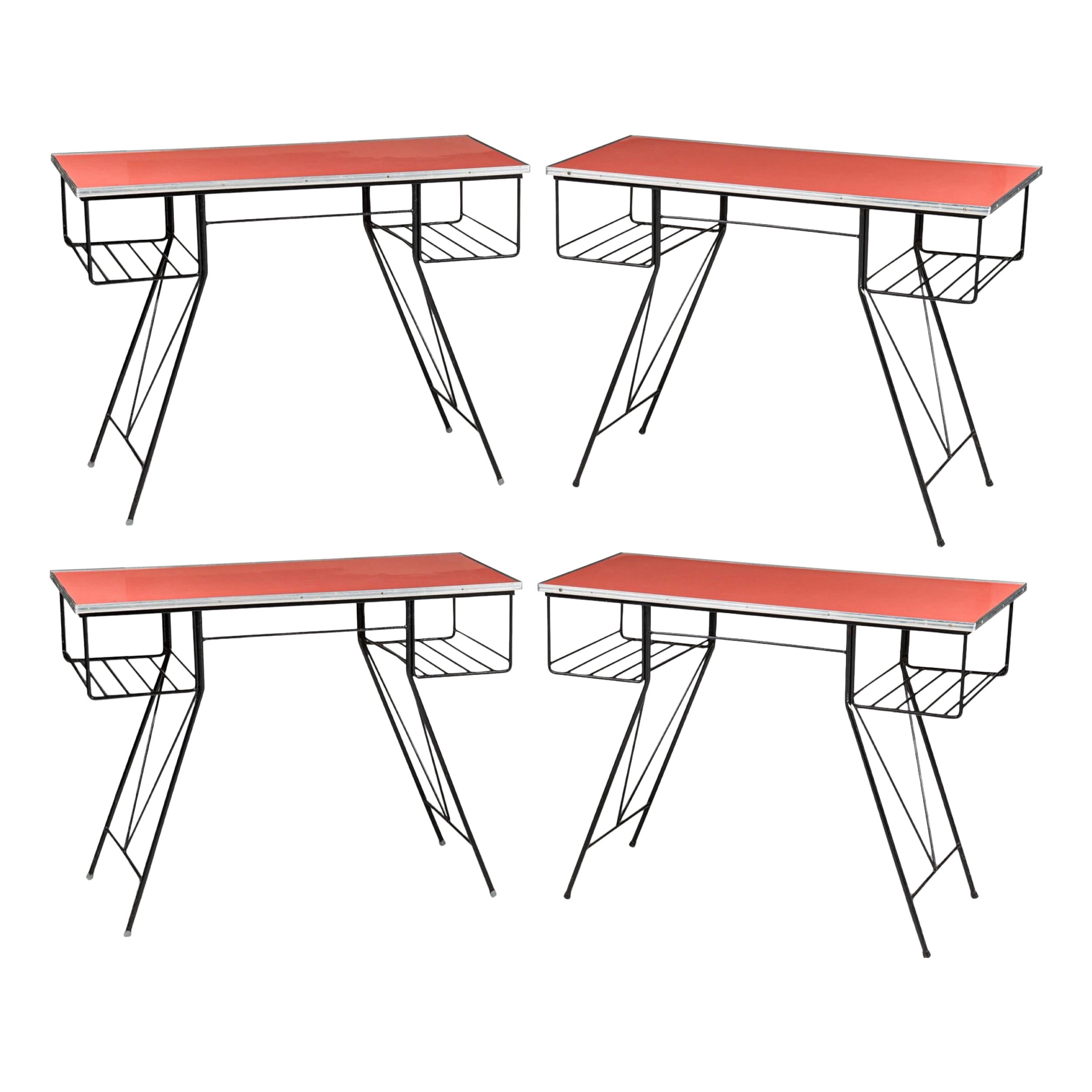 Set di 4 scrivanie in ghisa e rosa della metà del secolo scorso (1950 circa) in vendita