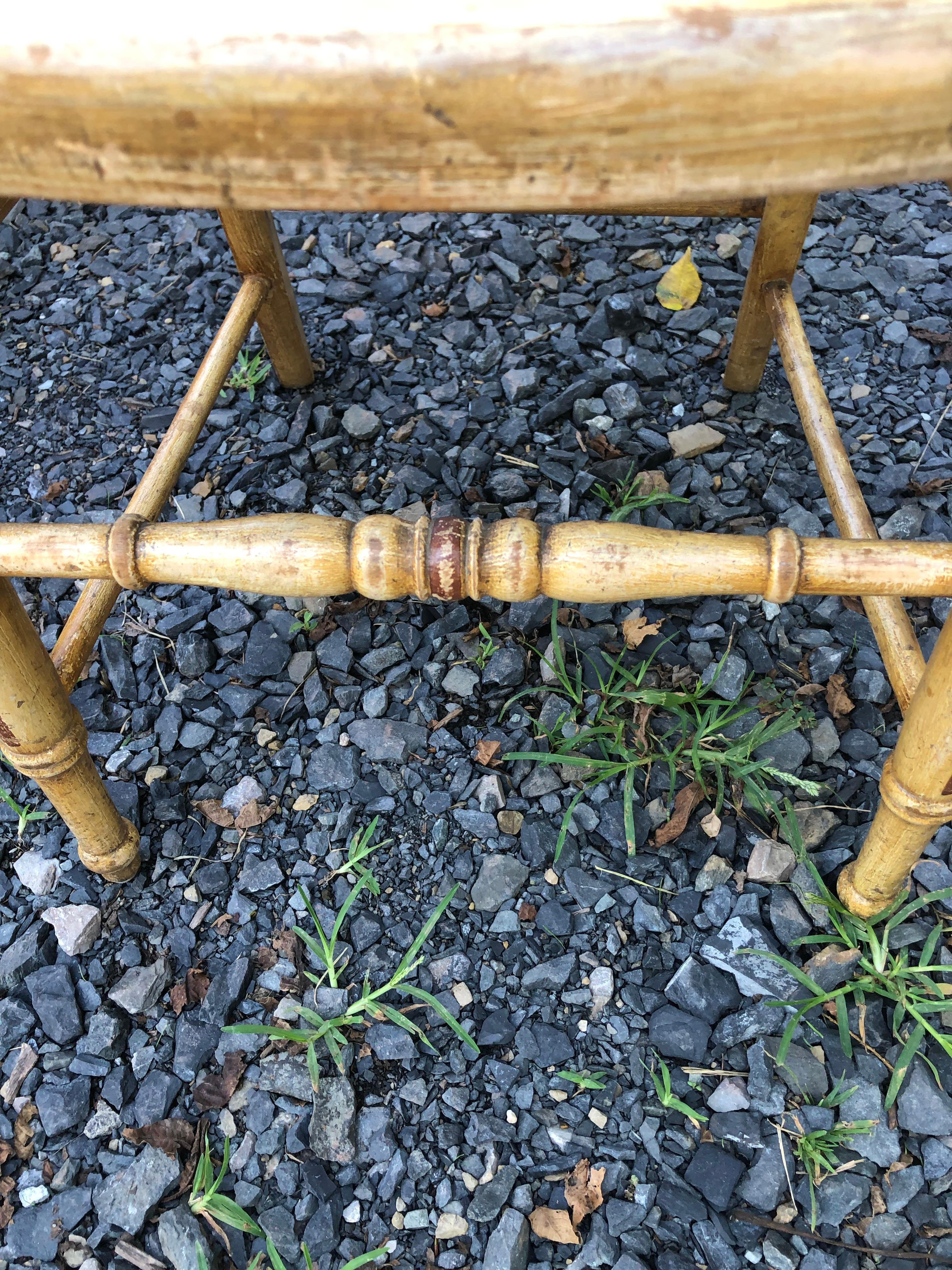 Set of 4 Amish Rustic Country Spindle Back Dining Side Chairs For Sale 3