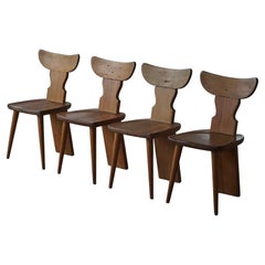 Ensemble de 4 chaises de salle à manger en pin 'Ängåsen' par Ferdinand Lundquist, Suède, années 1940 Ensemble de 4 chaises de salle à manger en pin 'Ängåsen' par Ferdinand Lundquist, Suède, années 1940