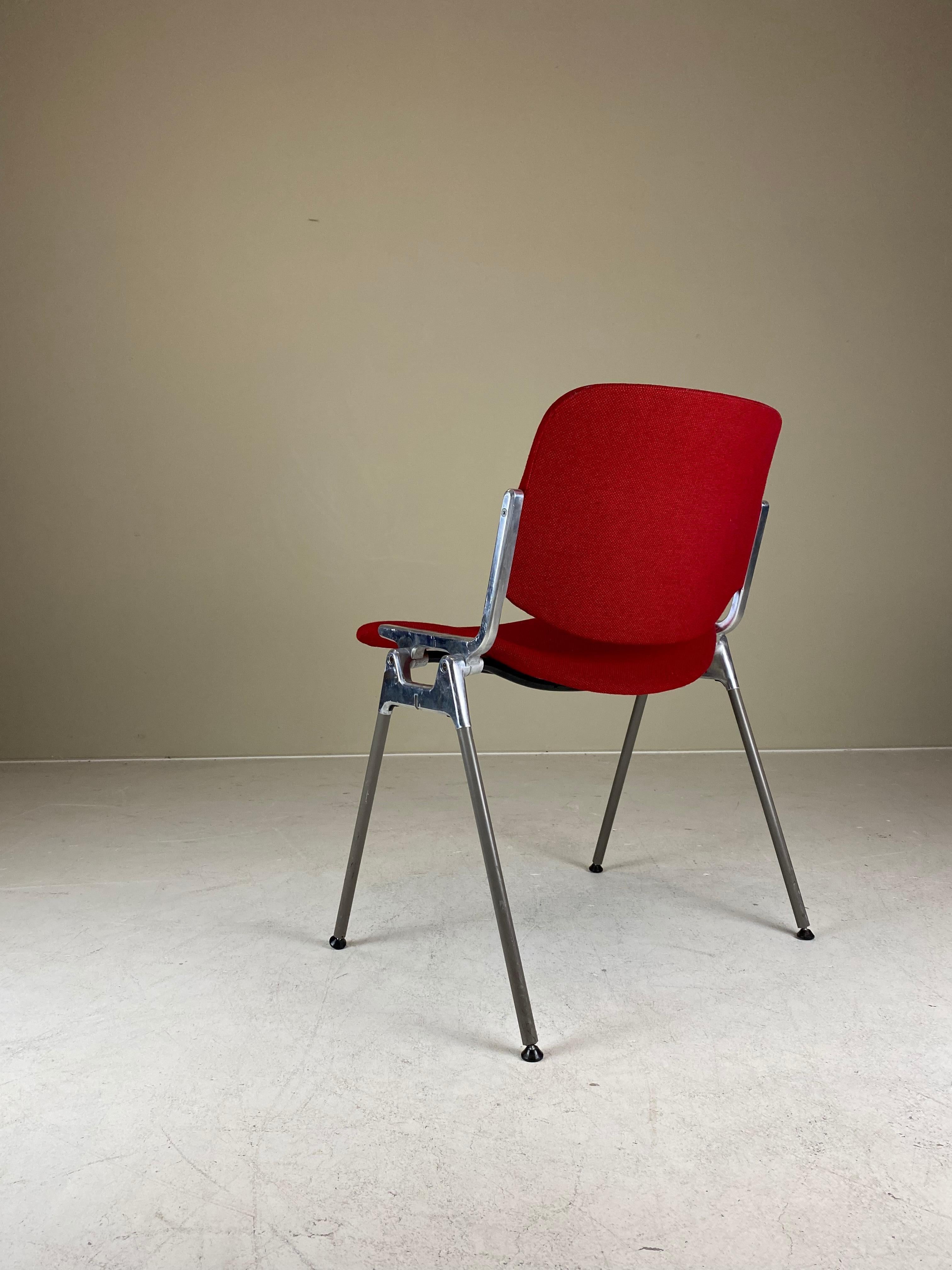 Métal Ensemble de 4 chaises empilables Anonima Castelli DSC-106 de Giancarlo Piretti, années 1960 en vente