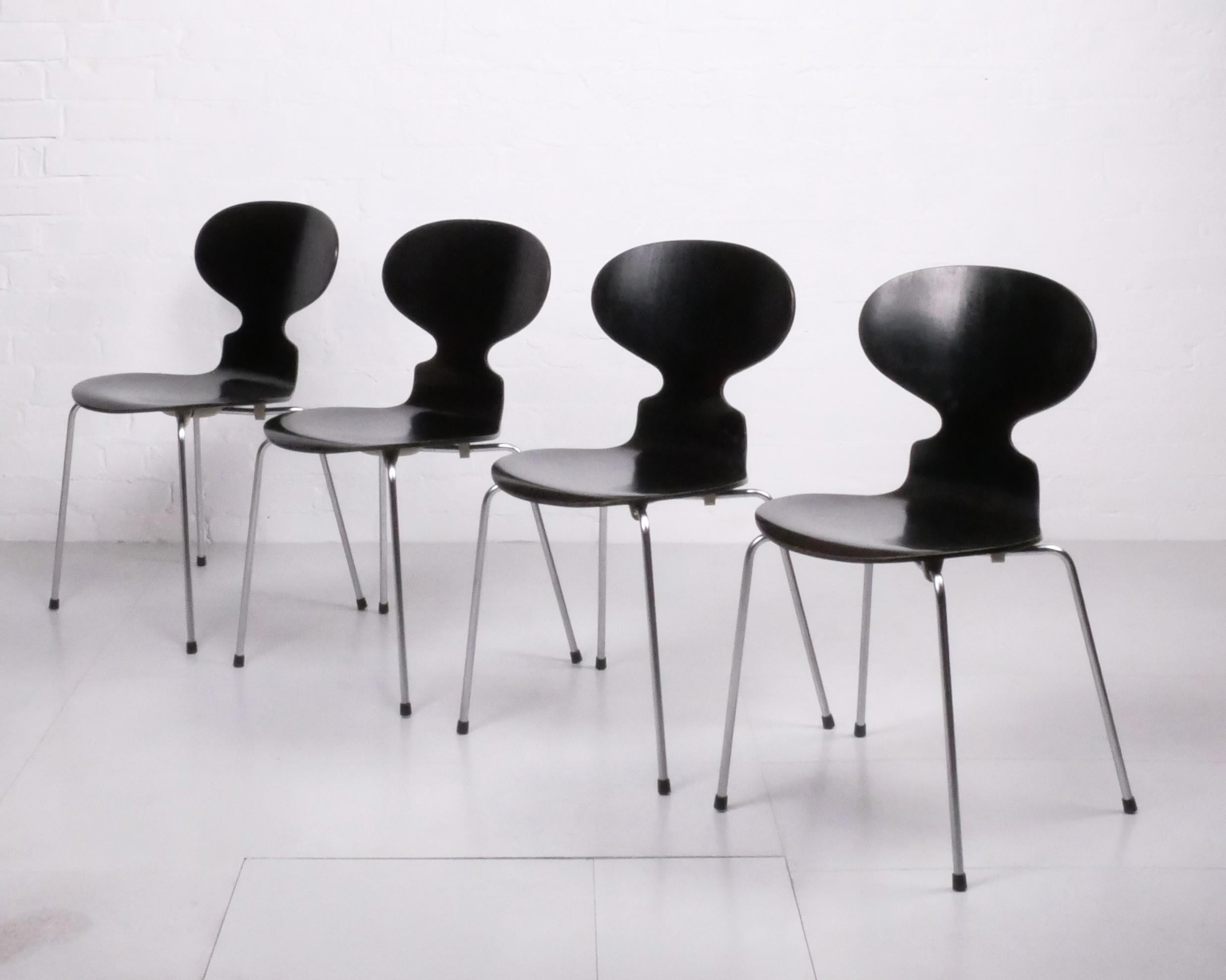Danish Set of 4 ‘Ant’ Chairs by Arne Jacobsen for Fritz Hansen, 2 early sets available