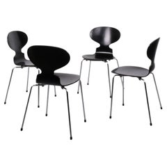 Retro Set of 4 ‘Ant’ Chairs by Arne Jacobsen for Fritz Hansen, 2 early sets available