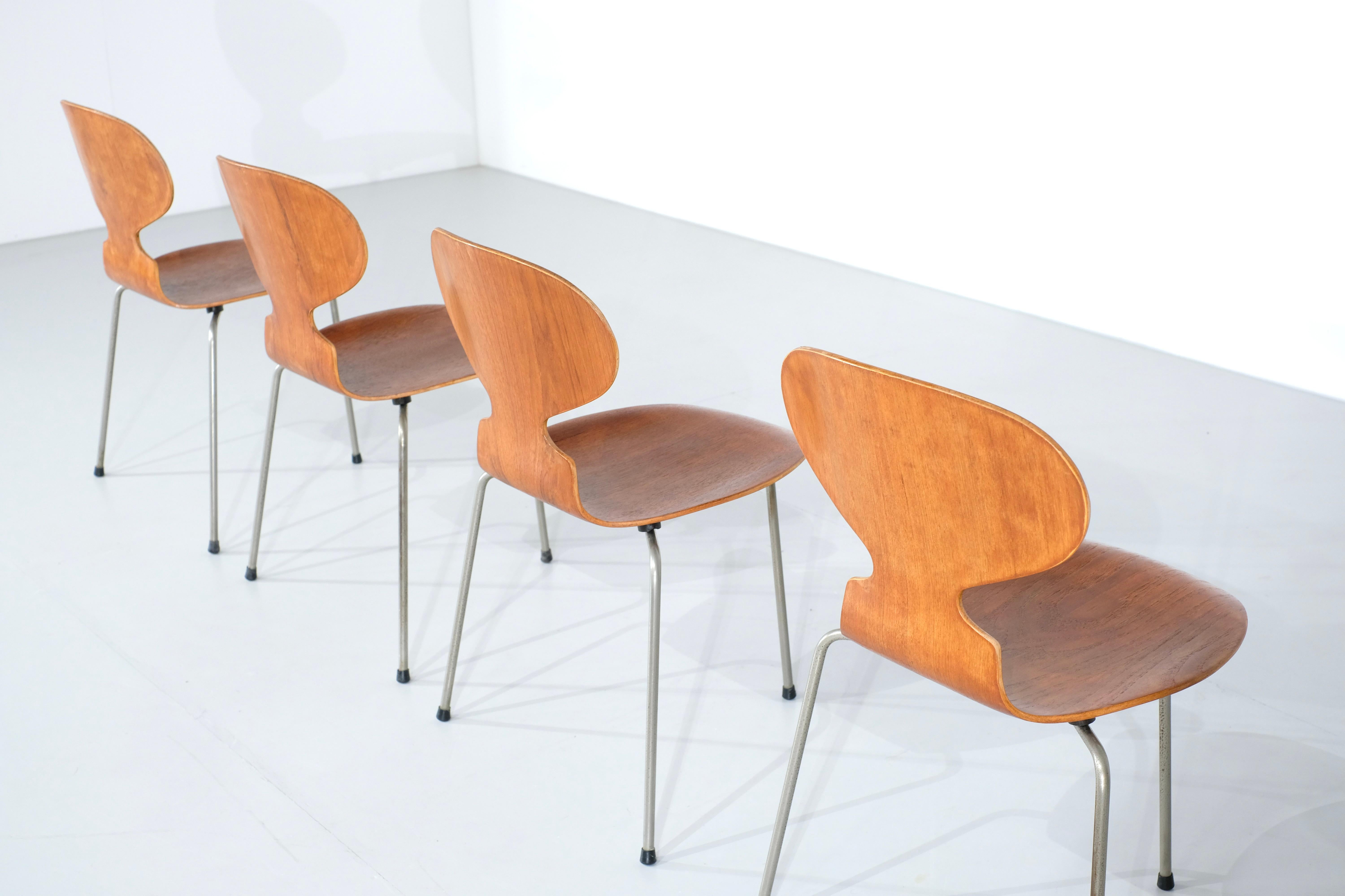 Danese set di 4 sedie Ant modello 3100 in teak di Arne Jacobsen o Fritz Hansen - anni '50 in vendita