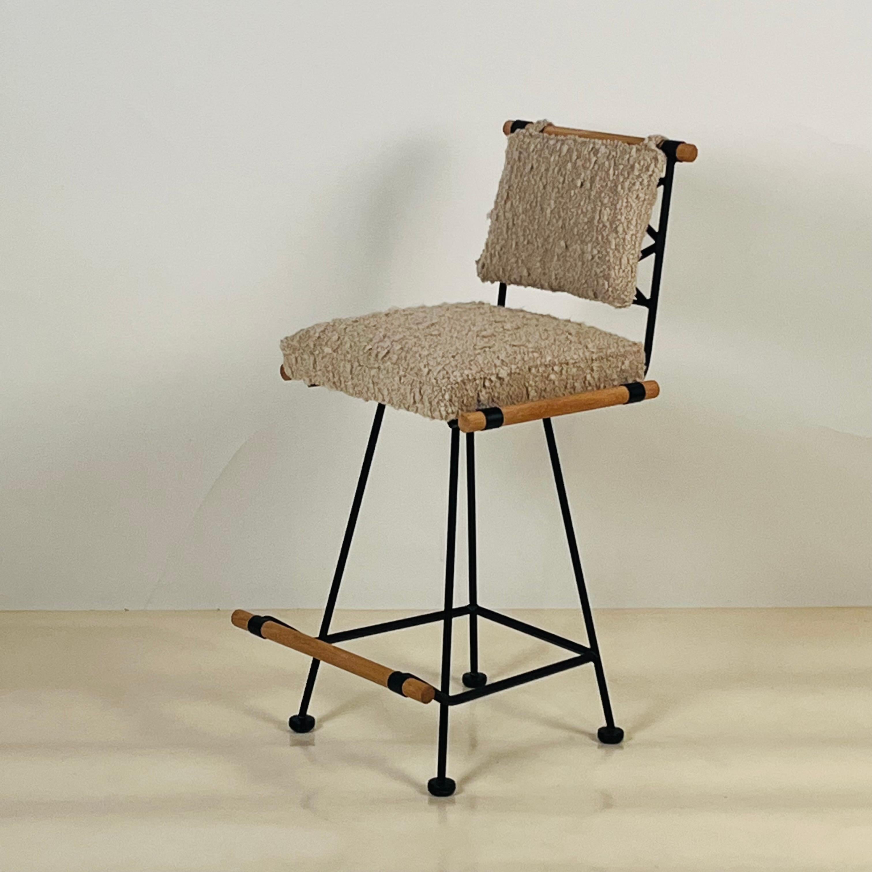 4 schwenkbare Thekenhocker 'Antibes' von Design Frères, in COM (amerikanisch) im Angebot