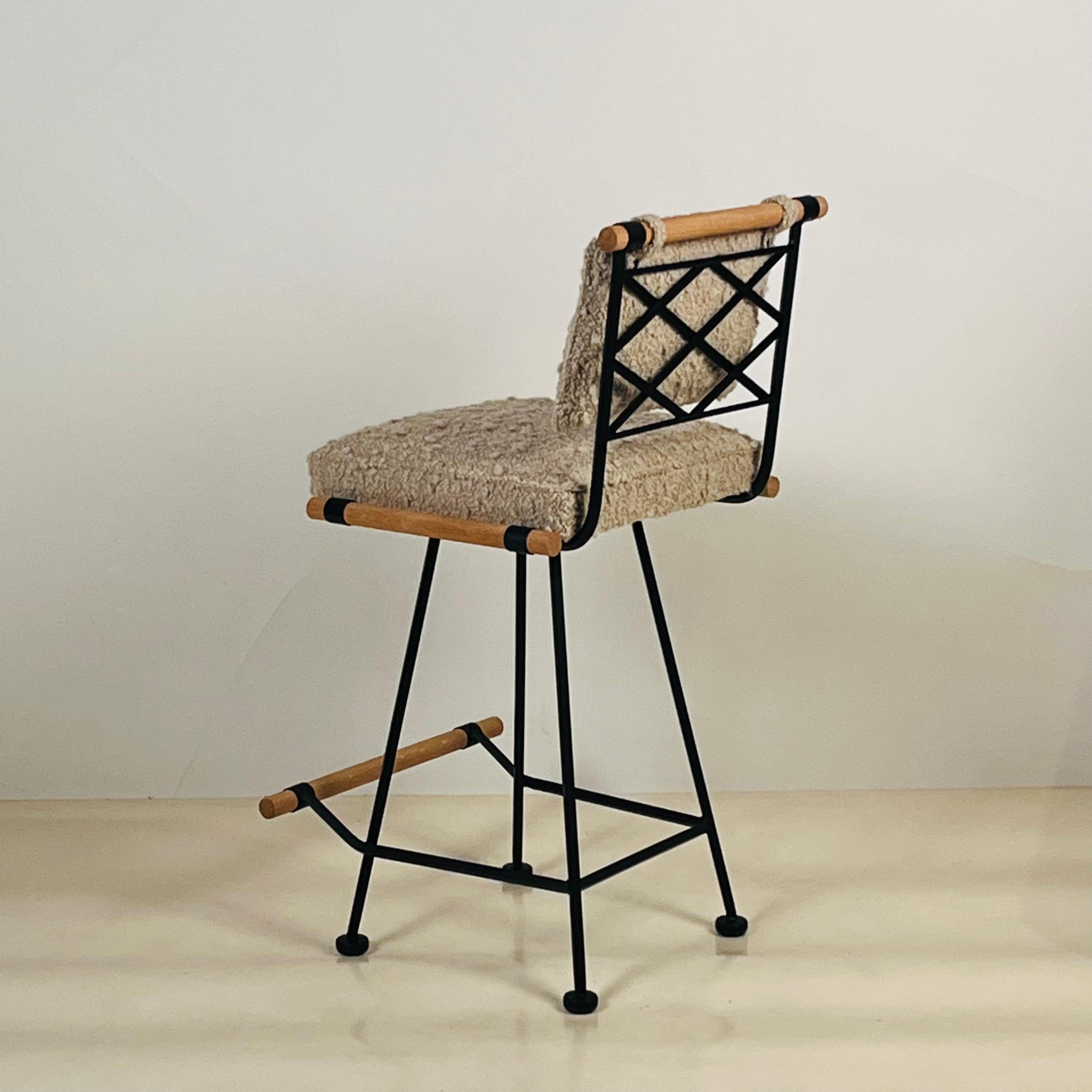 4 schwenkbare Thekenhocker 'Antibes' von Design Frères, in COM im Zustand „Neu“ im Angebot in Los Angeles, CA