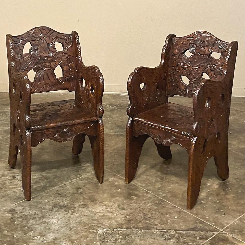 Set of 4 Antique Black Forest Style Sycamore Armchairs ~ Game Table Chairs In Good Condition For Sale In Dallas, TX