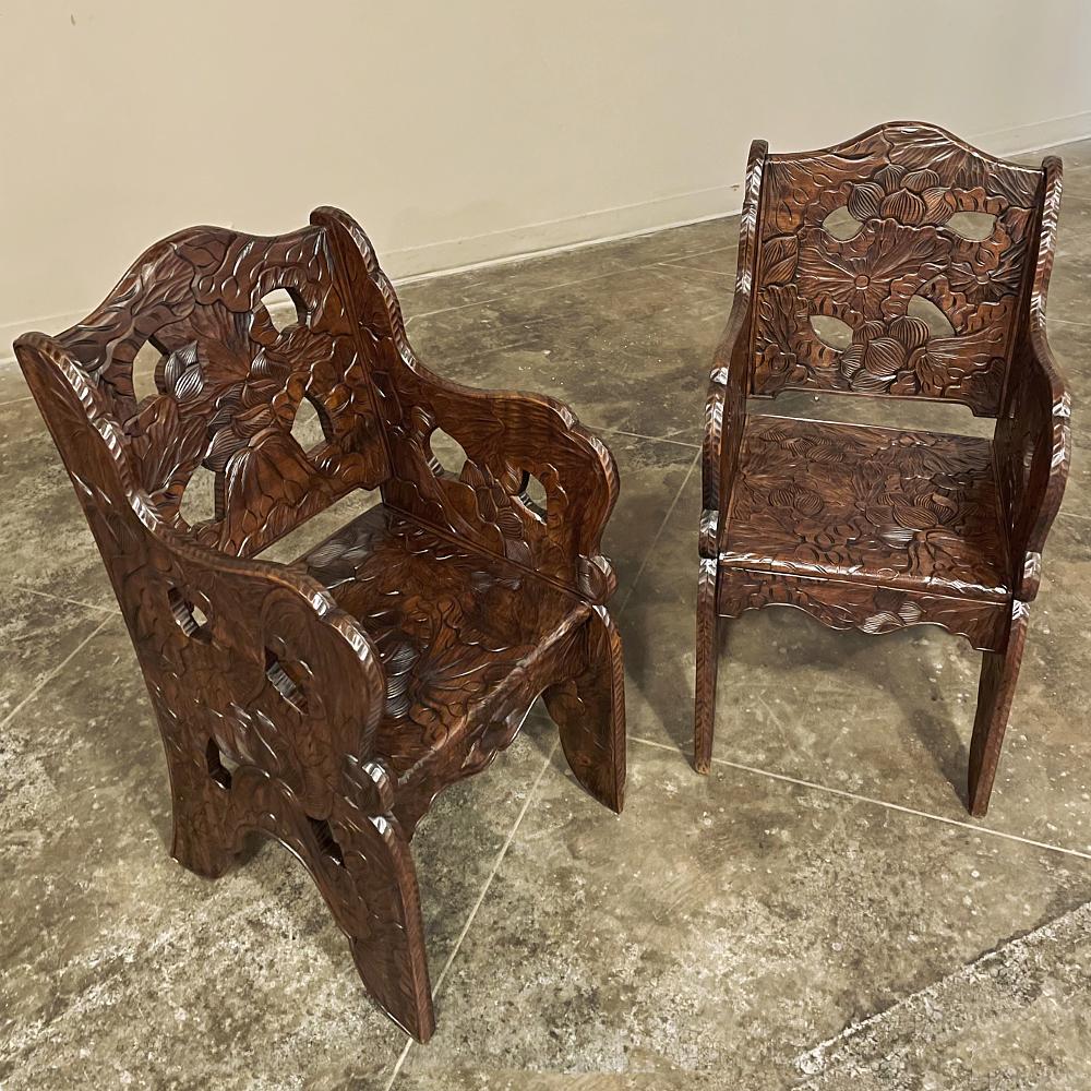 Ensemble de 4 fauteuils anciens en sycomore de style Forêt-Noire ~ Chaises de table de jeu en vente 1
