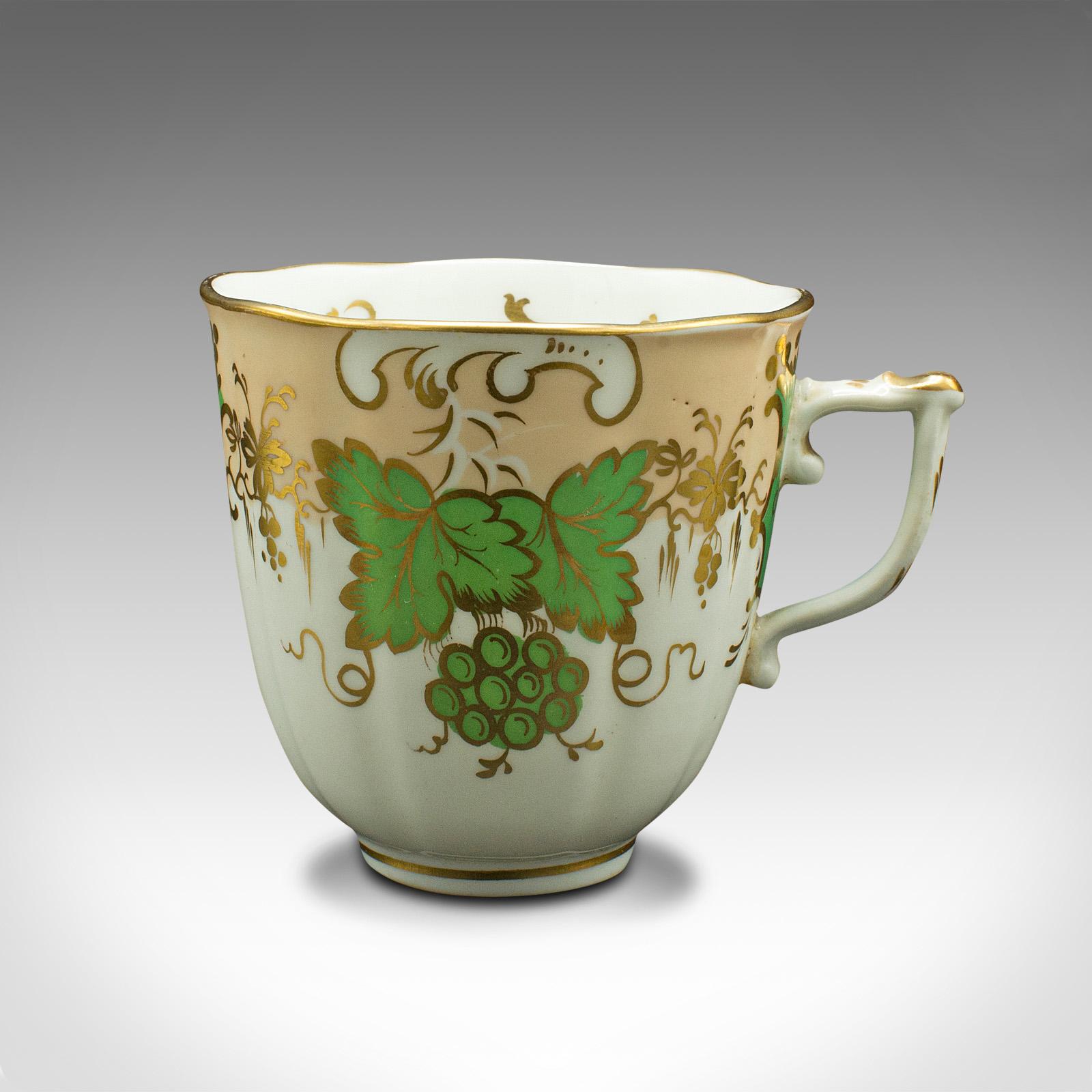 4er-Set antiker Couchtische, englisch, Knochenporzellan, Tasse und Untertasse, viktorianisch (Keramik) im Angebot