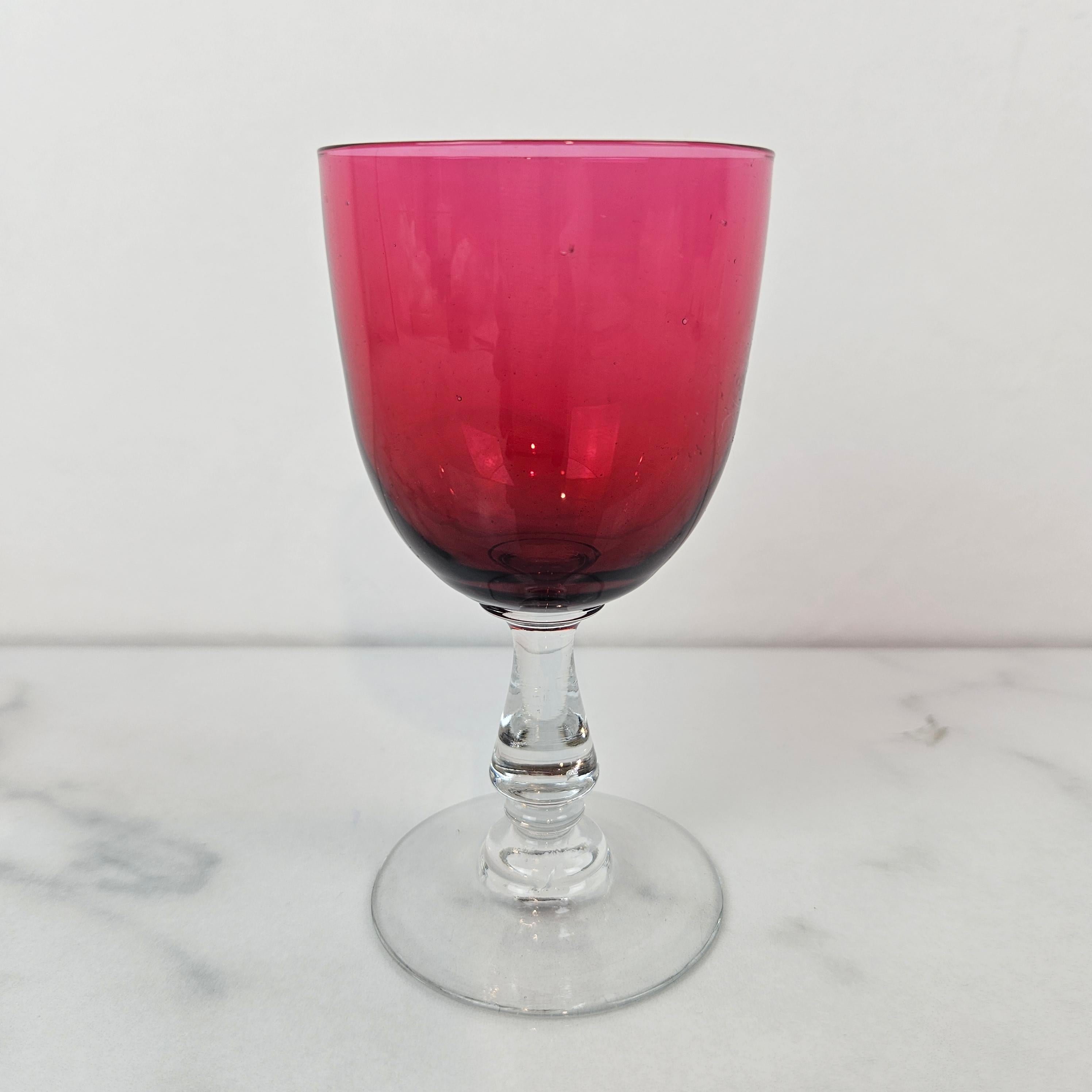 Set of 4 Antique Cranberry Glass Goblets, United Kingdom, circa 1890 In Good Condition For Sale In Oud Beijerland, NL