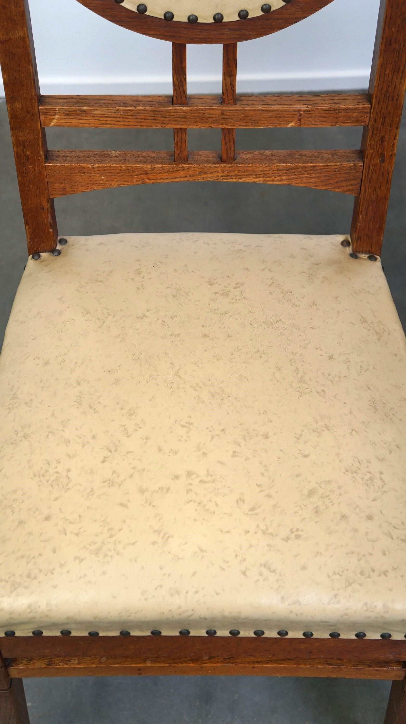 Set di 4 sedie da pranzo di design antico, stile Jugendstil/Art Nouveau, skai chiaro in vendita 3