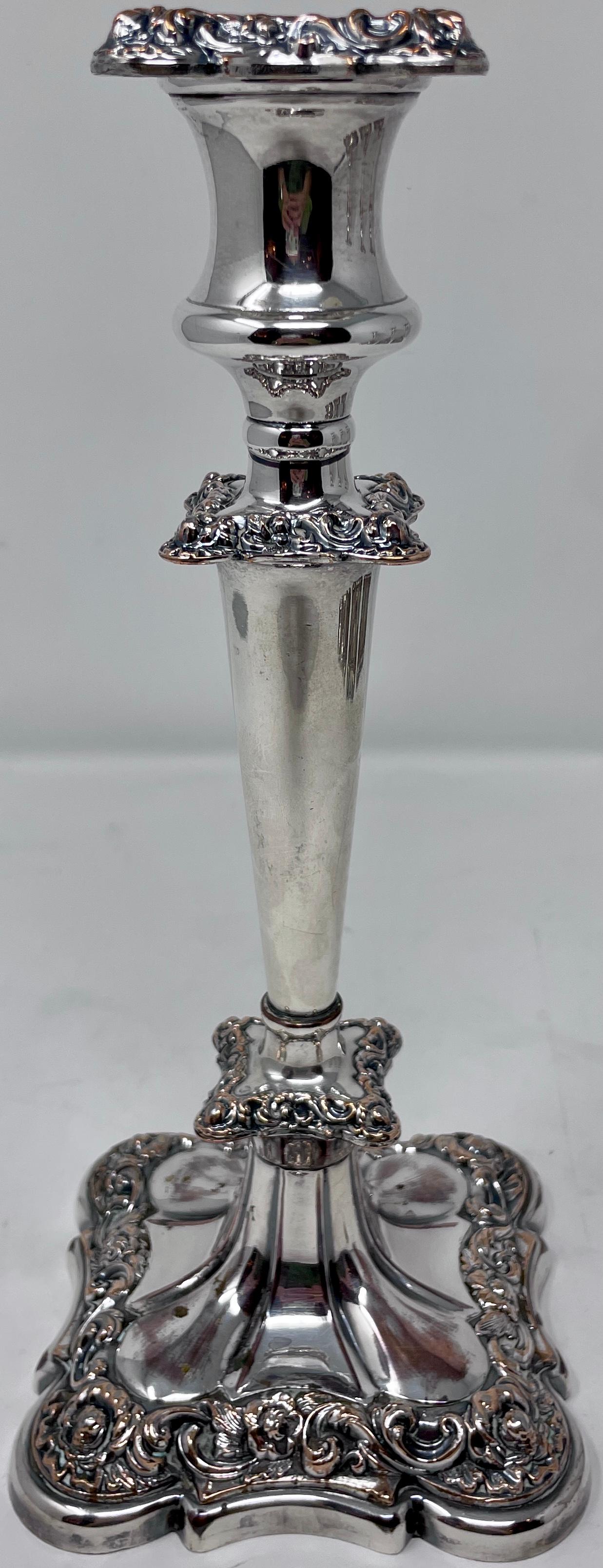 Set von 4 antiken englischen Sheffield-Silber-Kerzenständern, um 1860 (Englisch) im Angebot
