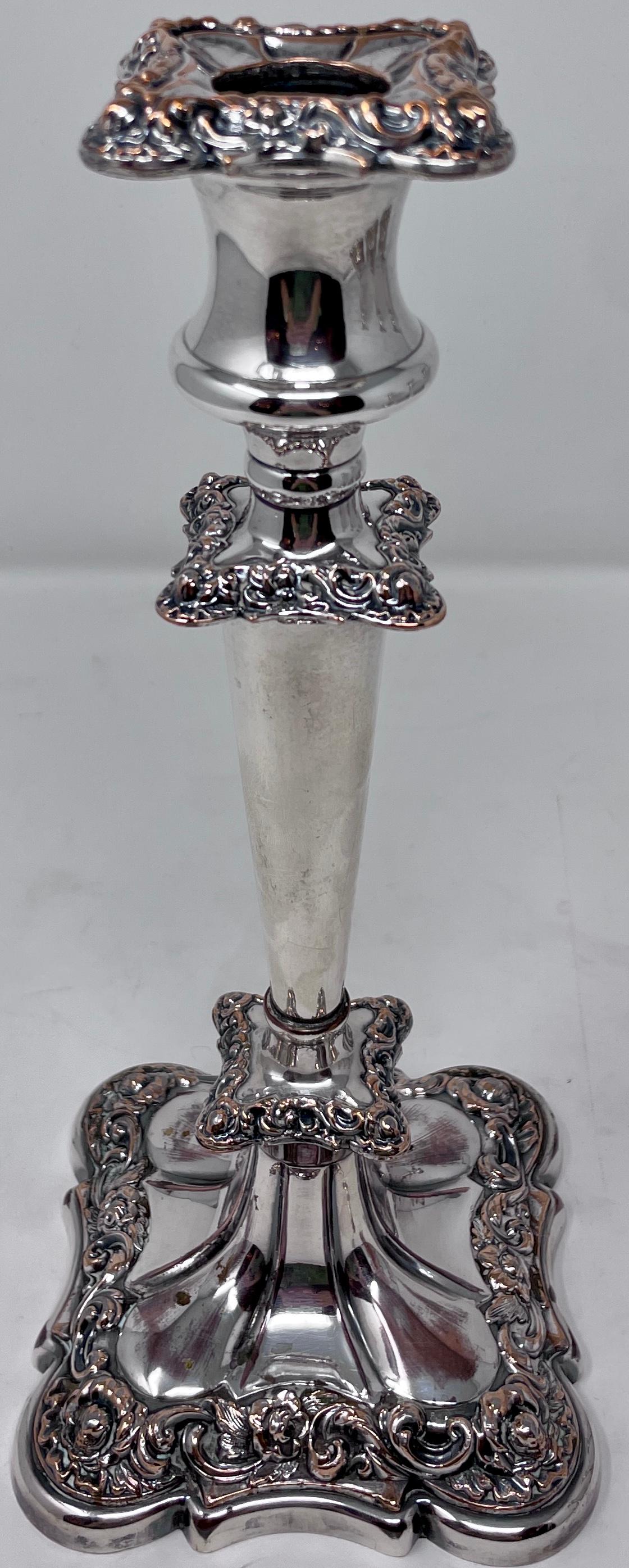 Set von 4 antiken englischen Sheffield-Silber-Kerzenständern, um 1860 im Zustand „Gut“ im Angebot in New Orleans, LA
