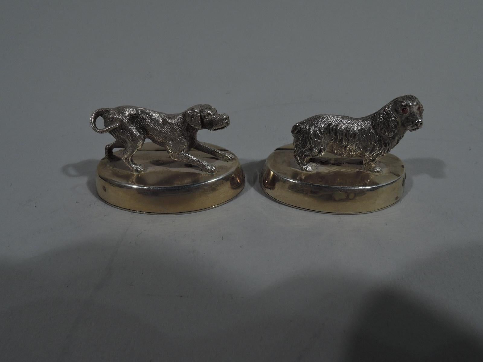 Set of 4 Antique English Sterling Silver Place Card Holders with Dogs In Excellent Condition In New York, NY