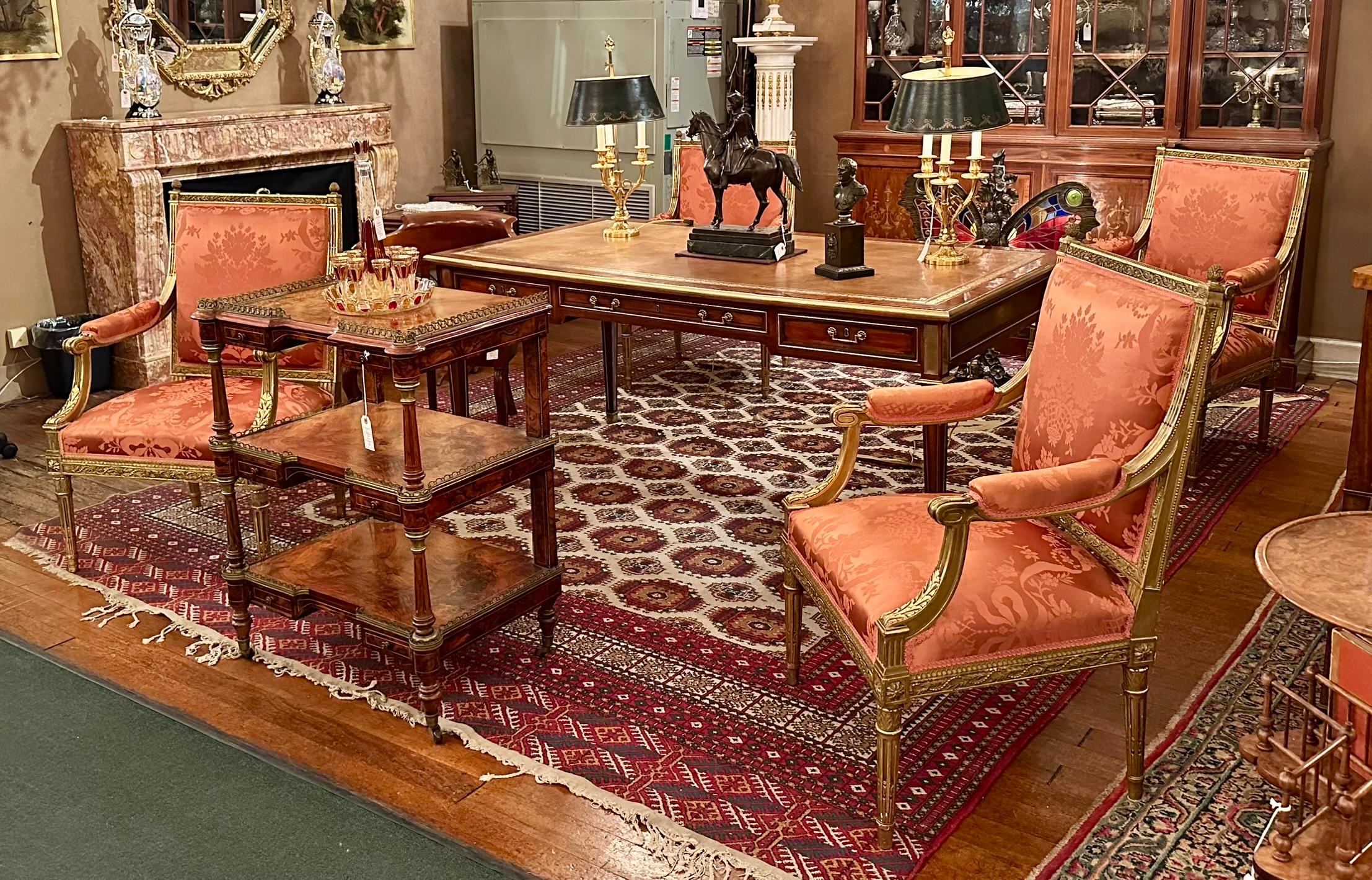 Set di 4 poltrone in stile Régence francese con foglia d'oro, CIRCA 1885. in vendita 4