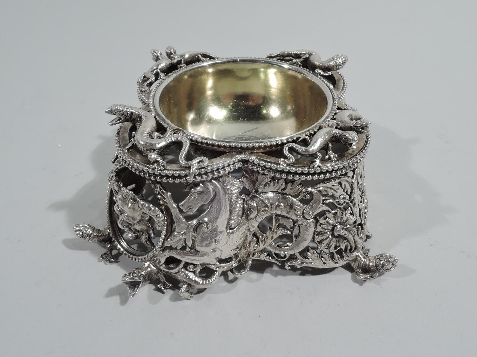 Set of 4 Antique German Renaissance Revival Silver Open Salts In Excellent Condition In New York, NY