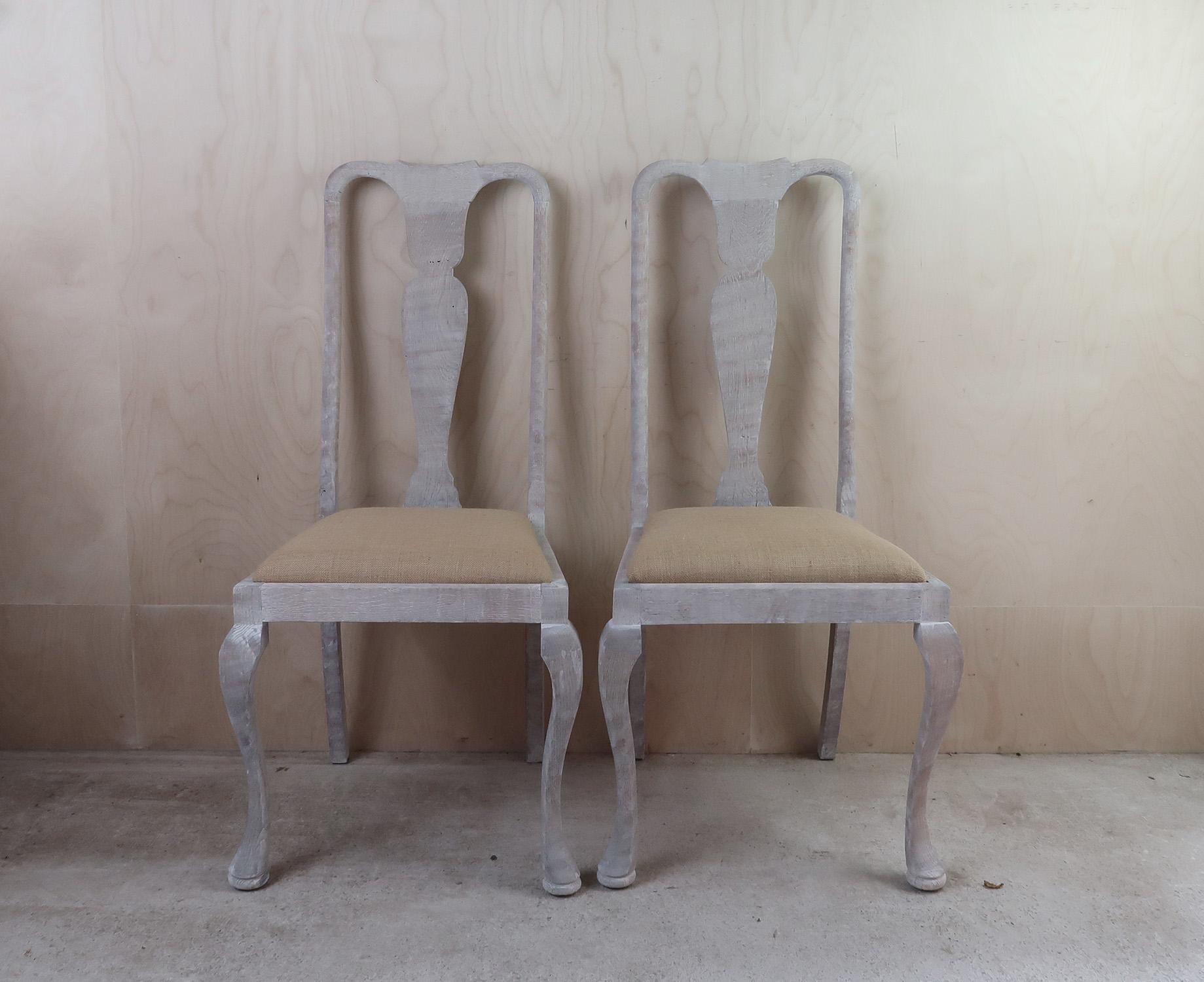 Anglais Ensemble de 4 chaises de salle à manger anciennes à dossier en forme d'urne de style Gustavien.A.I.C. C.1920 en vente