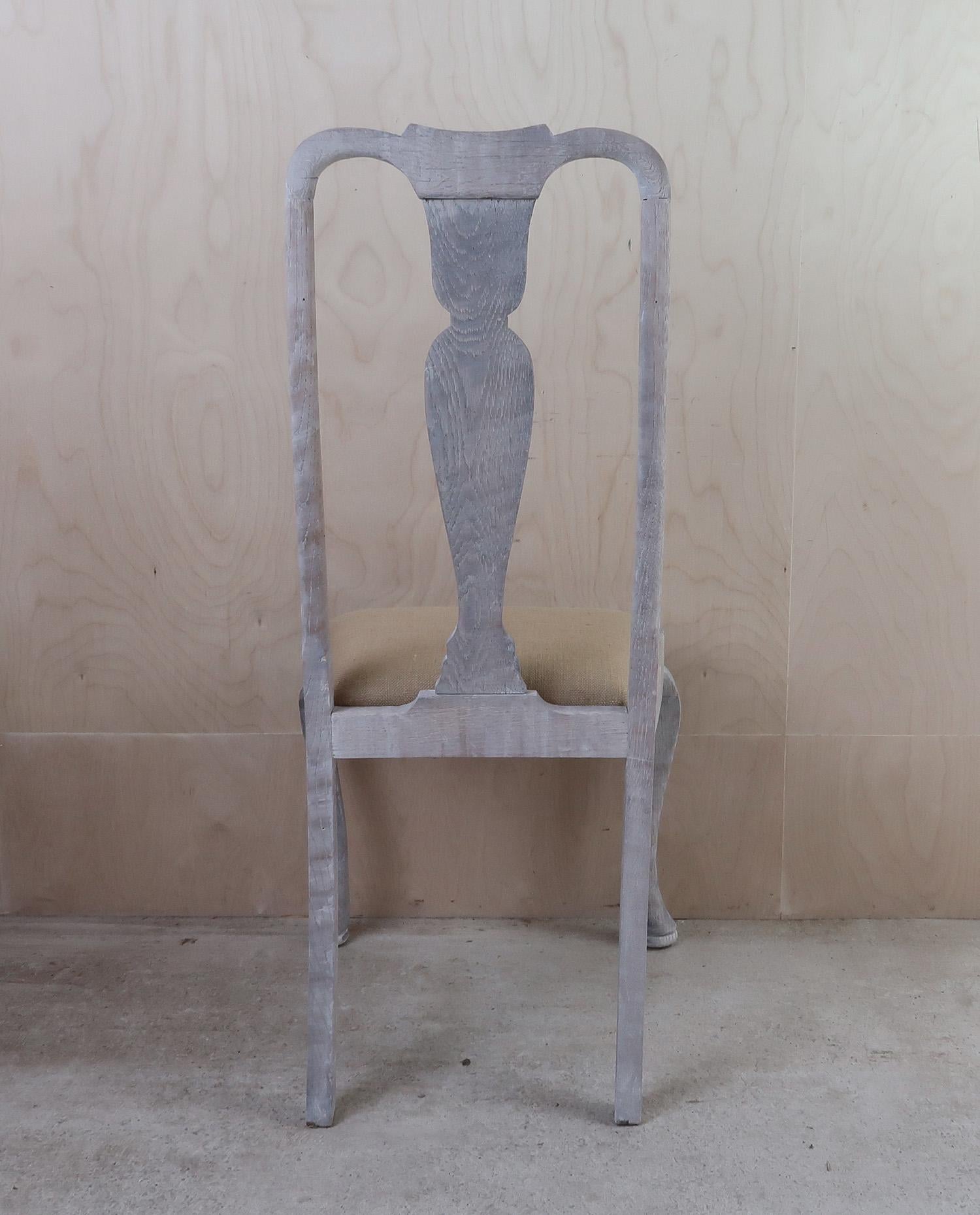 Ensemble de 4 chaises de salle à manger anciennes à dossier en forme d'urne de style Gustavien.A.I.C. C.1920 en vente 1