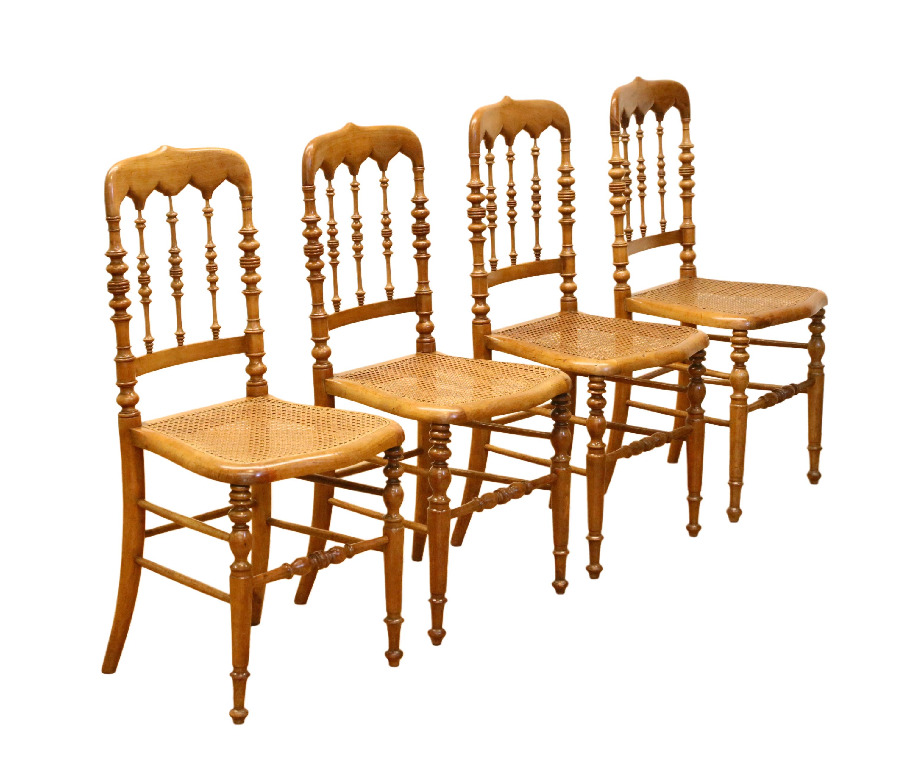 American Set of 4 Antique Hitchcock, Alford & Co. Walnut Cane Seat Dining Chairs For Sale
