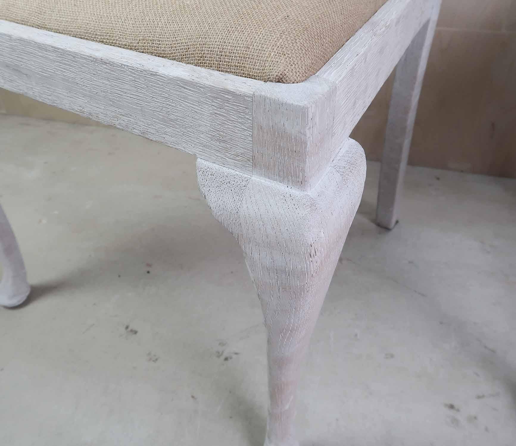 Juego de 4 sillas de comedor antiguas de estilo Chippendale de roble encalado. Inglés Siglo XIX en venta 6