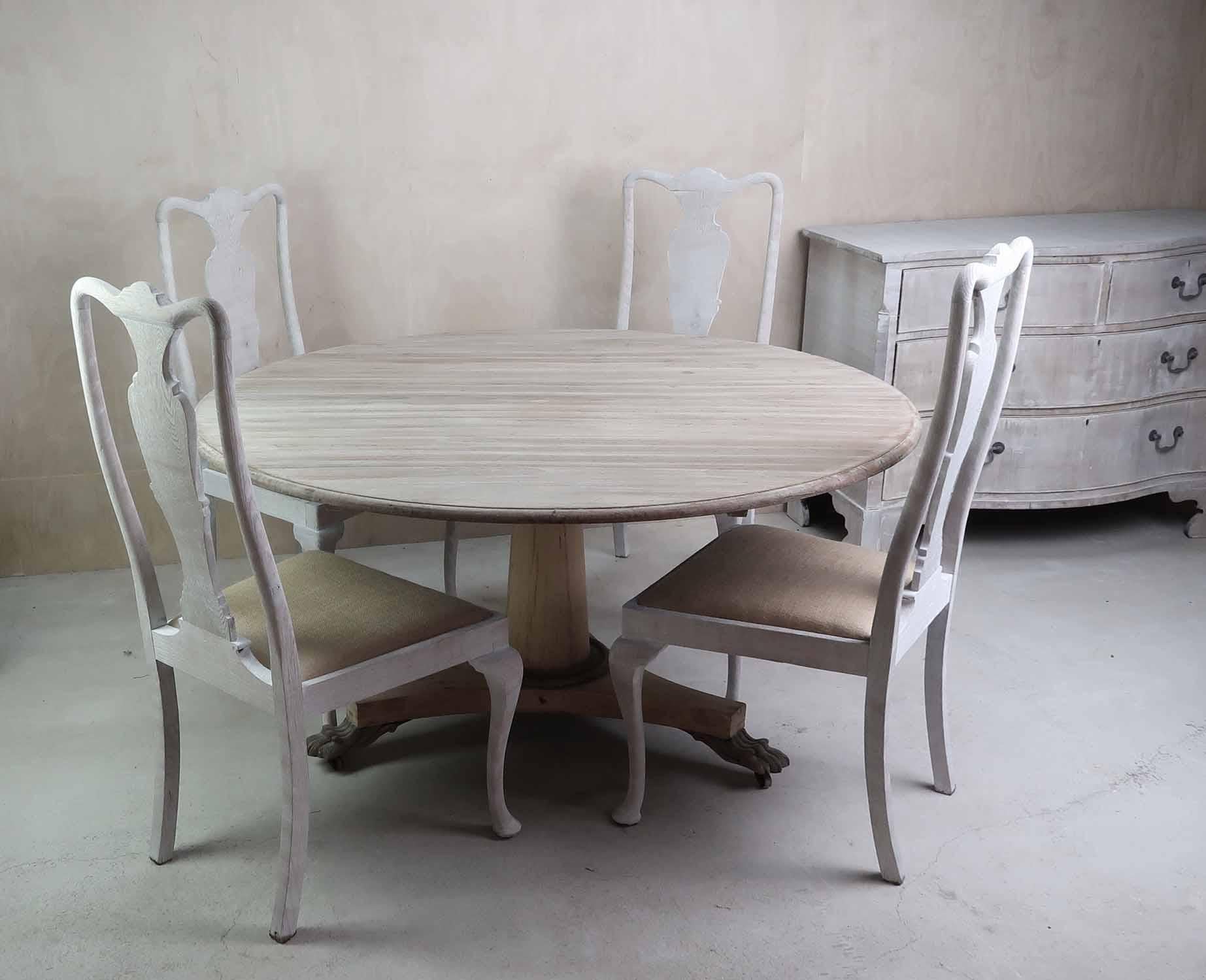 Juego de 4 sillas de comedor antiguas de estilo Chippendale de roble encalado. Inglés Siglo XIX en Bueno estado para la venta en St Annes, Lancashire