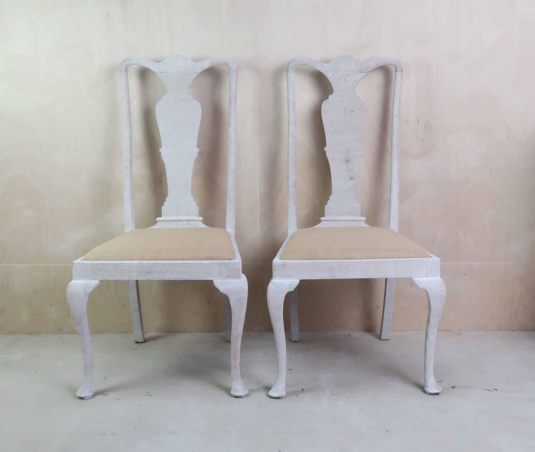 Juego de 4 sillas de comedor antiguas de estilo Chippendale de roble encalado. Inglés Siglo XIX Roble en venta