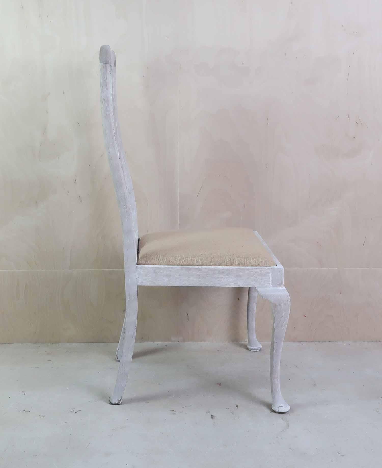 Juego de 4 sillas de comedor antiguas de estilo Chippendale de roble encalado. Inglés Siglo XIX en venta 2