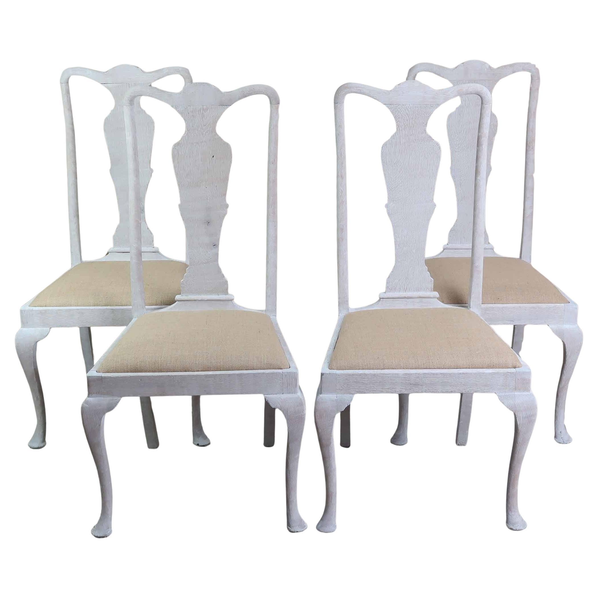 Juego de 4 sillas de comedor antiguas de estilo Chippendale de roble encalado. Inglés Siglo XIX en venta